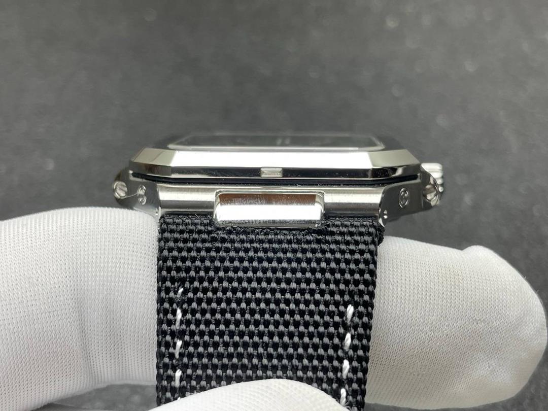 百达菲丽 推出设计与美学： Cubitus 5822P-001表壳尺寸 45毫米（对角线测量） ，这款腕表的心脏是 Caliber 240 PS CI J LU 自动上链机芯🌐