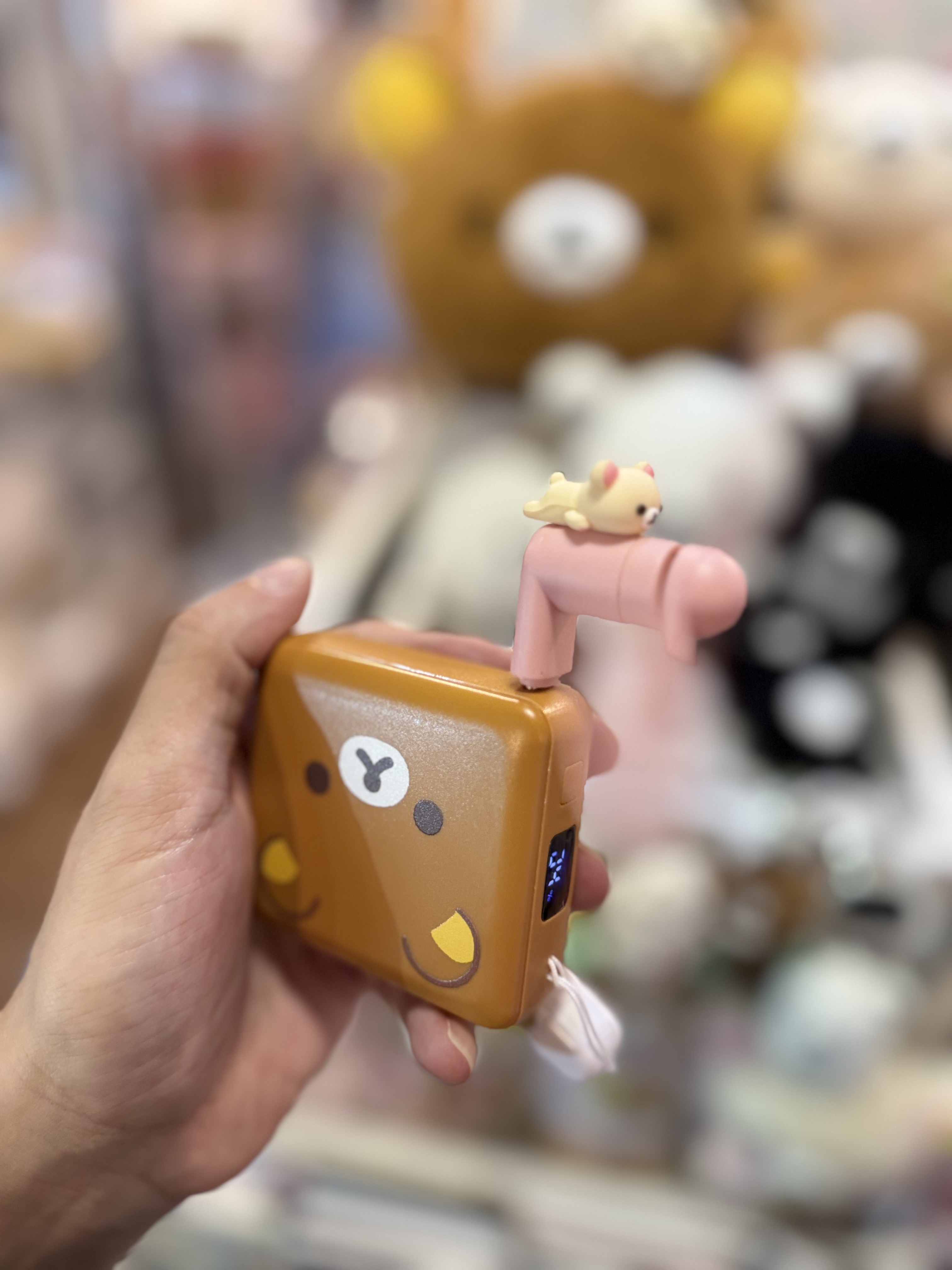 ⭕️留意此商品只能寄香港及澳門地區！《現貨》全新Rilakkuma 智能風扇 全2款。Type-C 插頭。即插即用 手機/外置充電器均可用（需 Type-C 插頭）