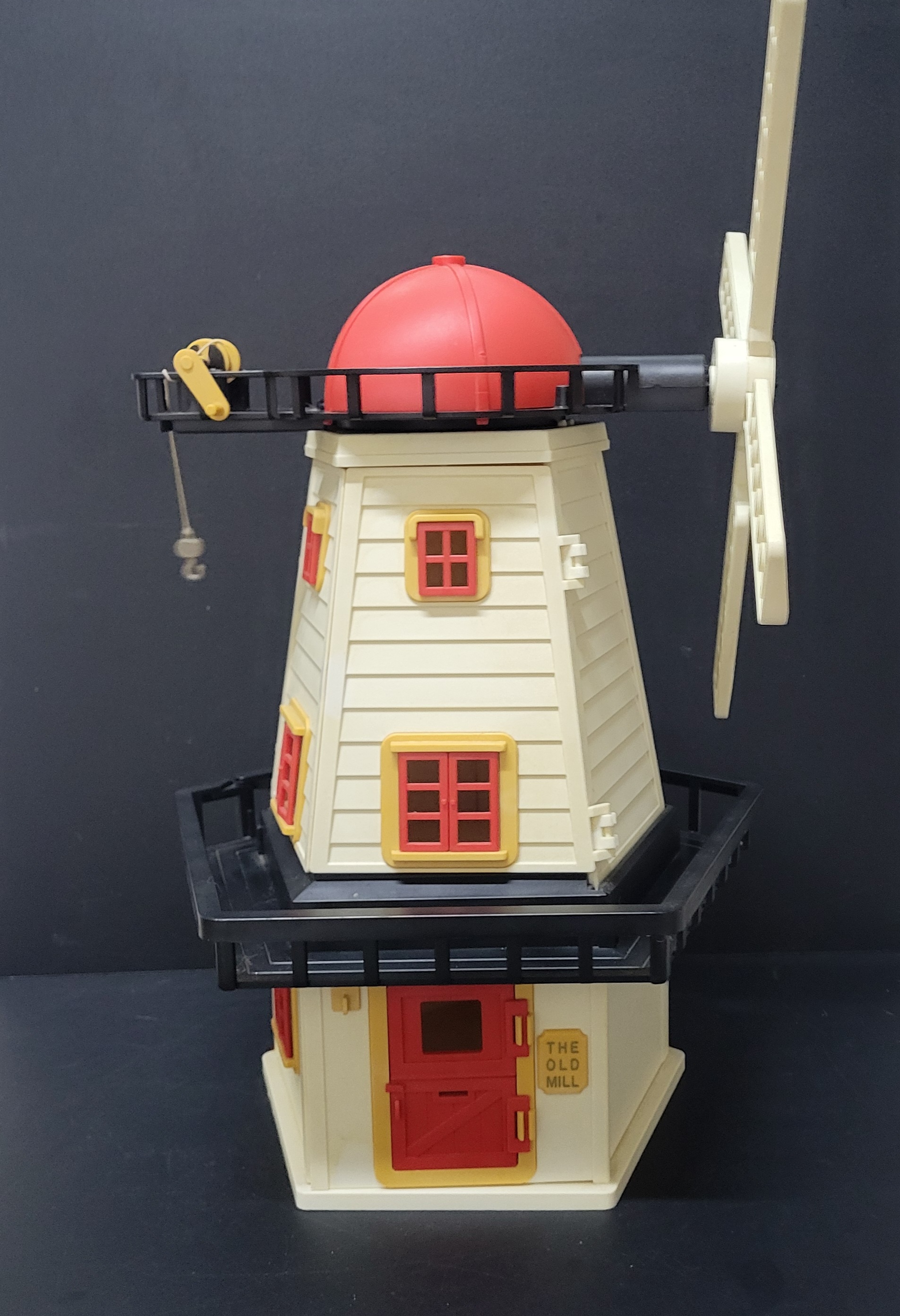 森林家族舊版風車屋