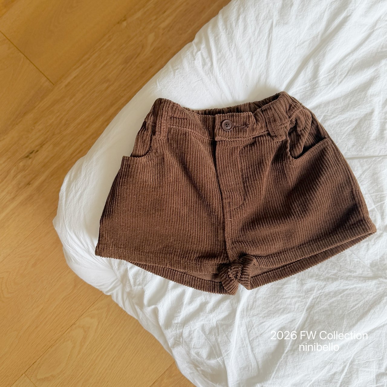 Ninibello | Peekaboo Corduroy Shorts 