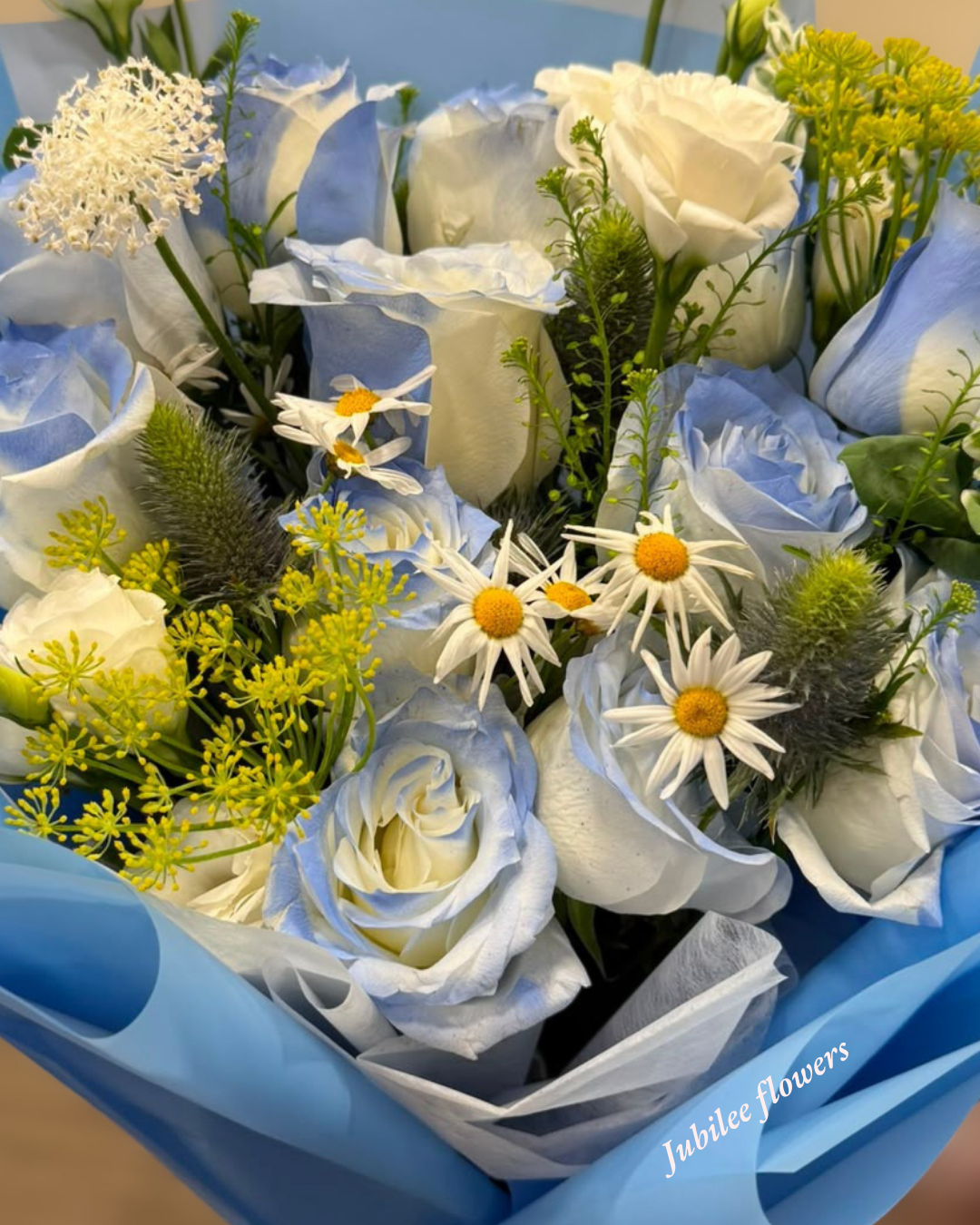 碎冰藍玫瑰花束