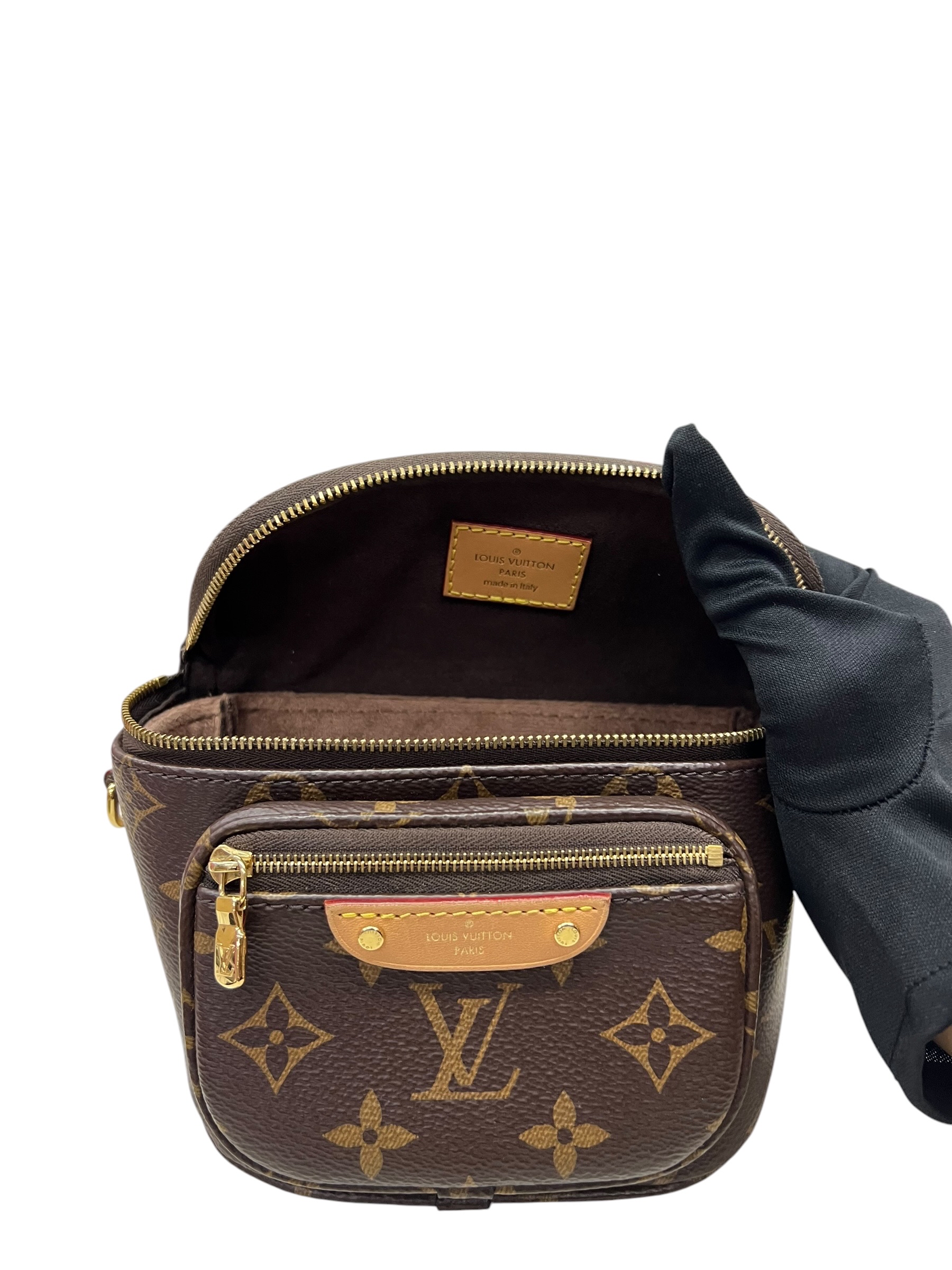 Pre-Owned LV Mini Bumbag / Product Code: 072904