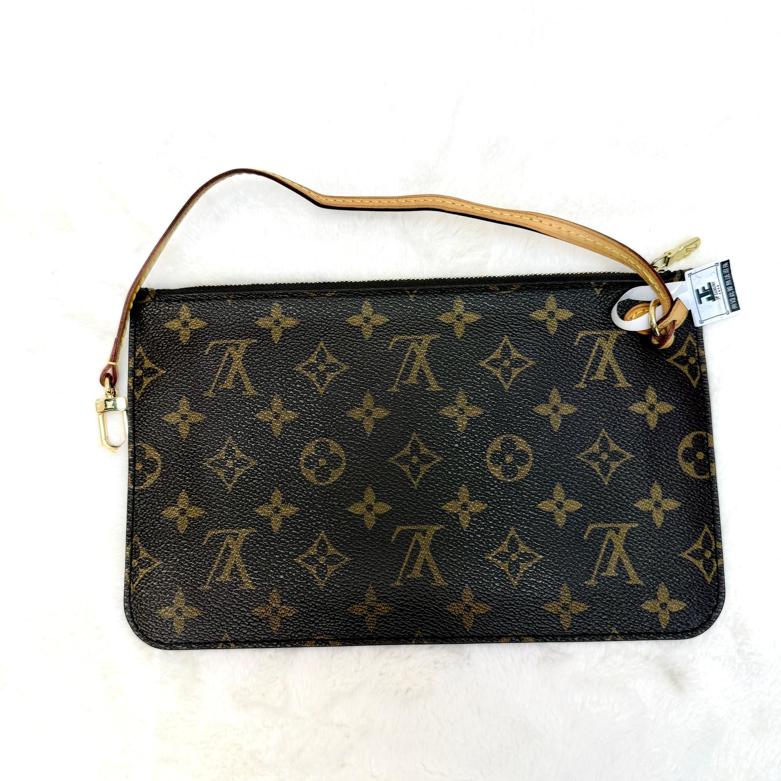 超抵價‼️經典中古老花LV Neverfull M'm
