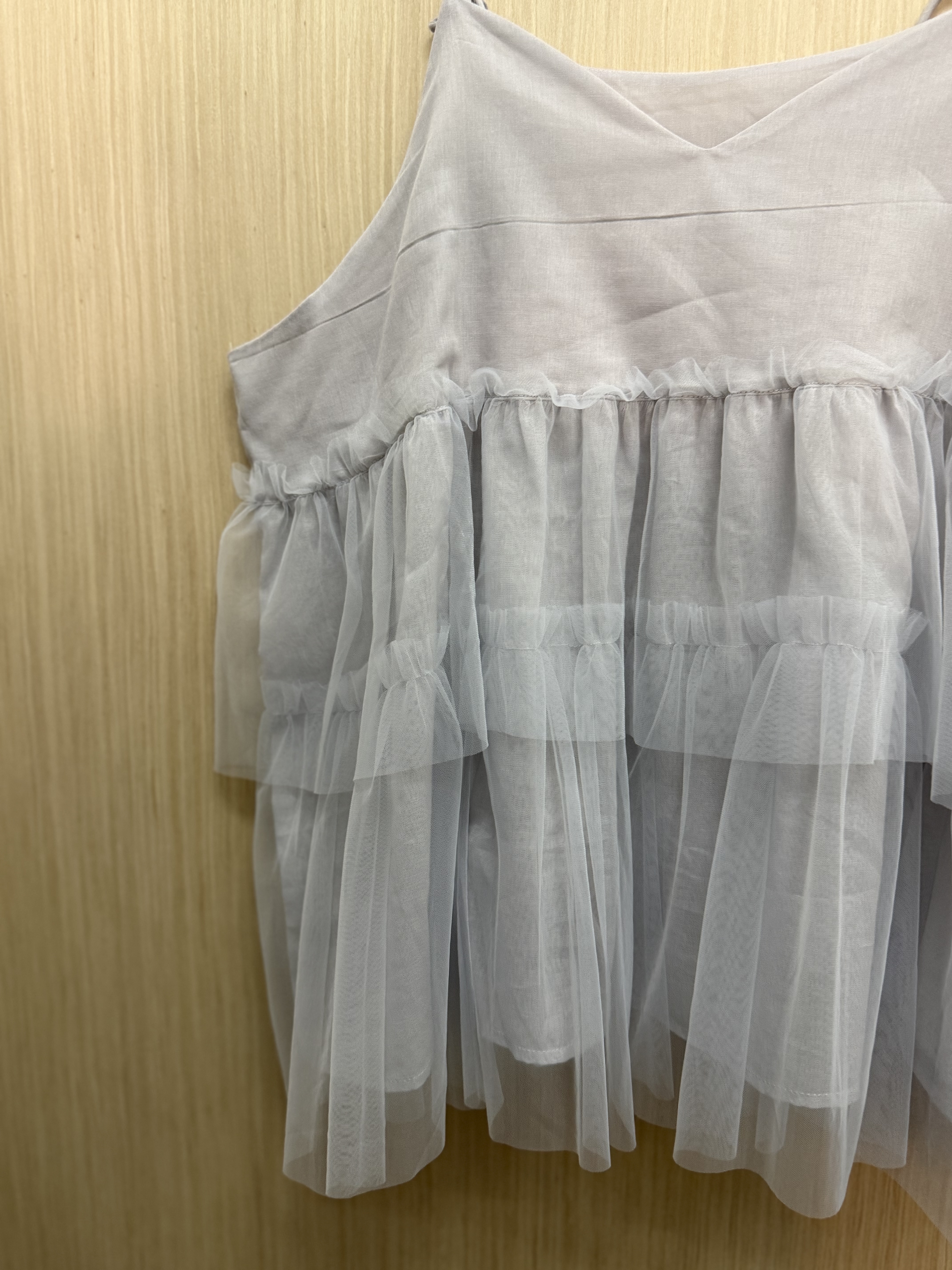 幼肩薄紗吊帶（淺灰）