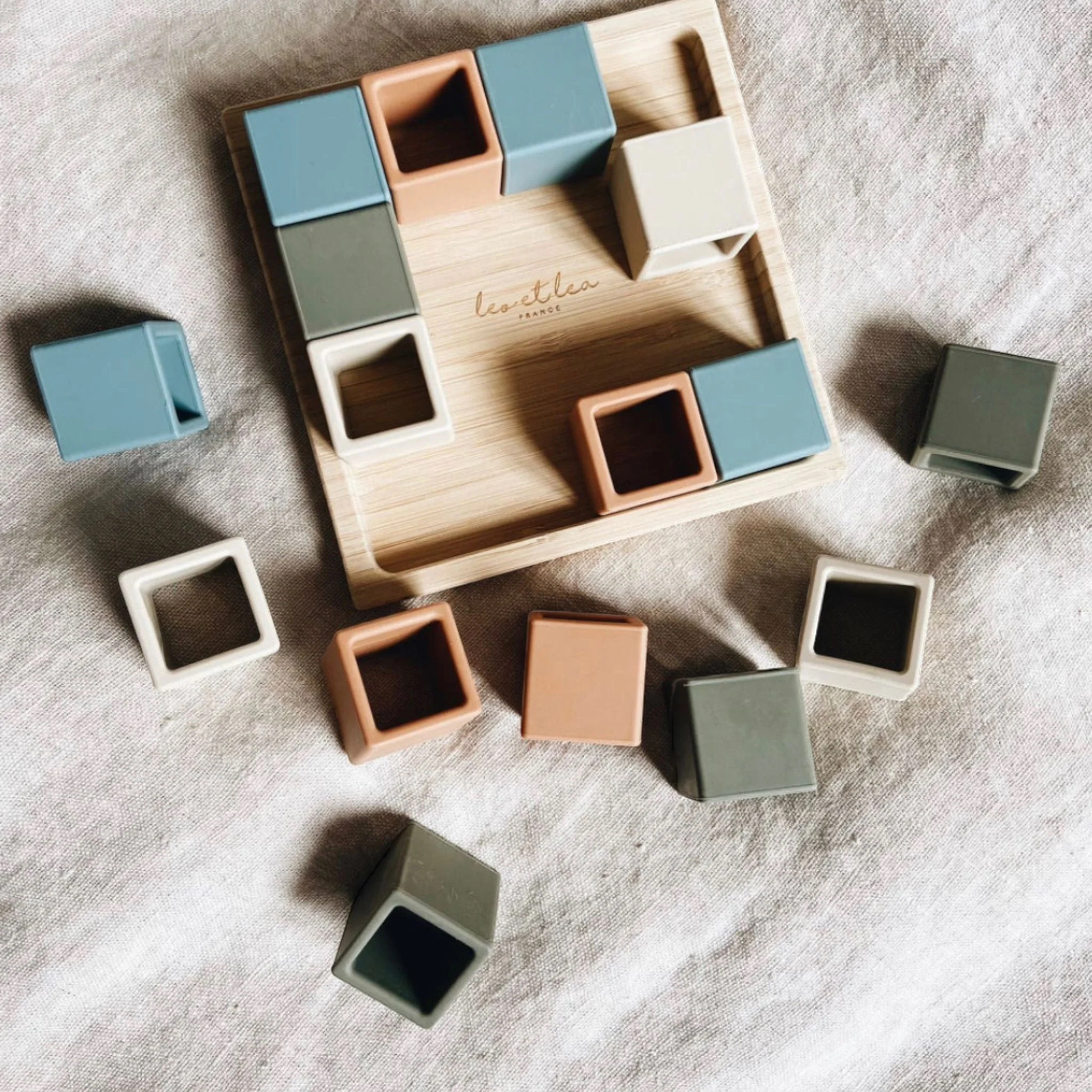 leo et lea Würfelpuzzle "Cube Naturel"