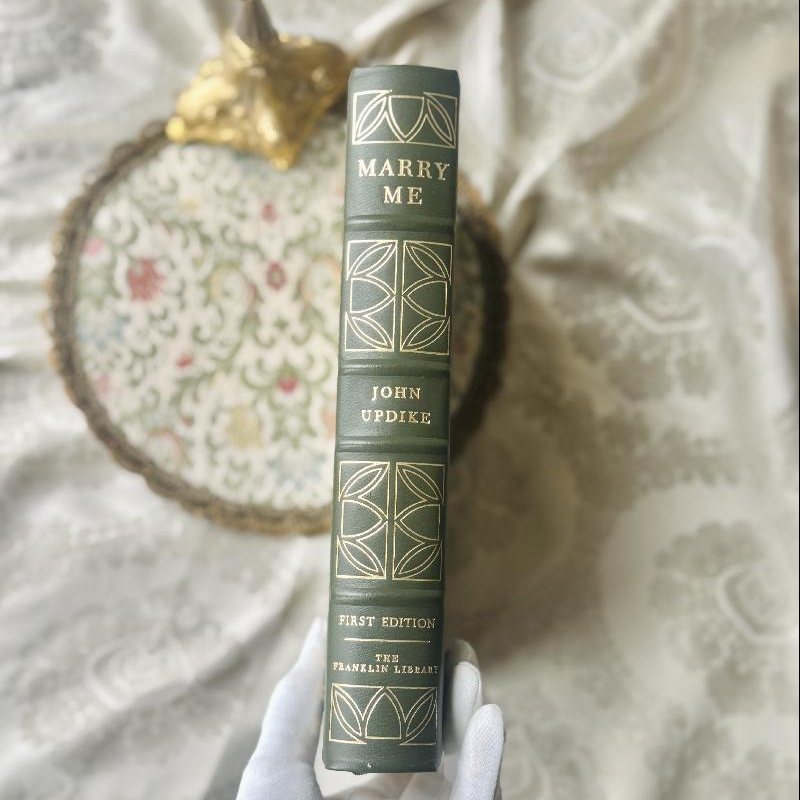 1976 "Marry Me" By Joh Updike - Franklin Library Limited First Edition- Collector's Book (NZ085)