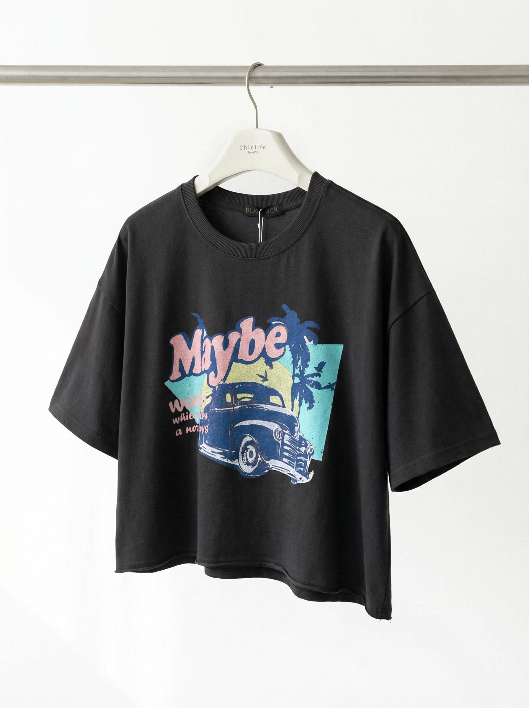 黑色 Maybe 復古汽車印花短版T恤