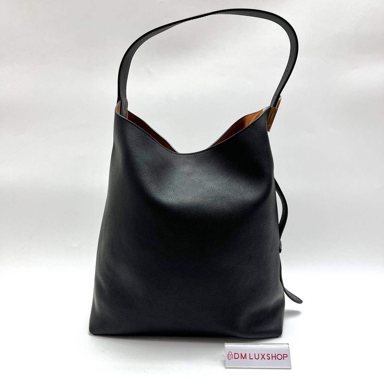 LV Low Key Hobo MM Black