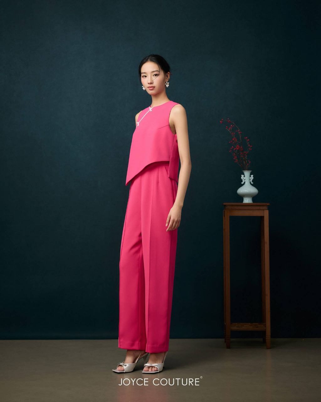 无袖不对称前摆连身裤 D0354