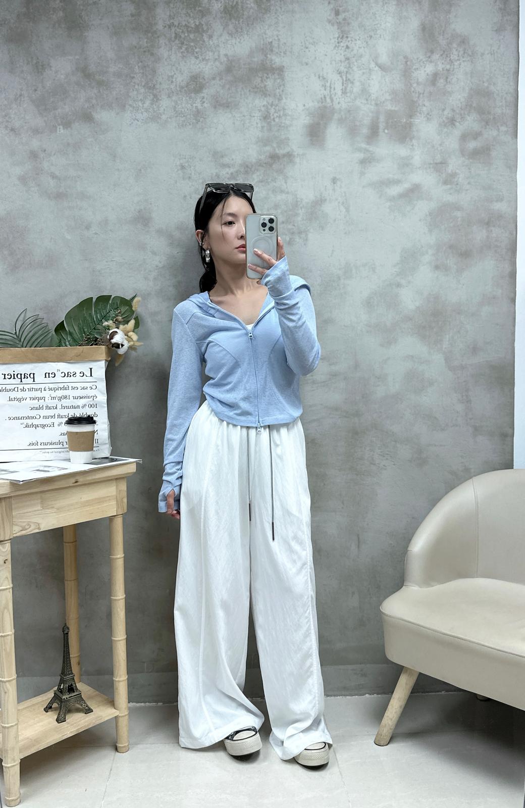 K10 輕薄有帽防曬外套