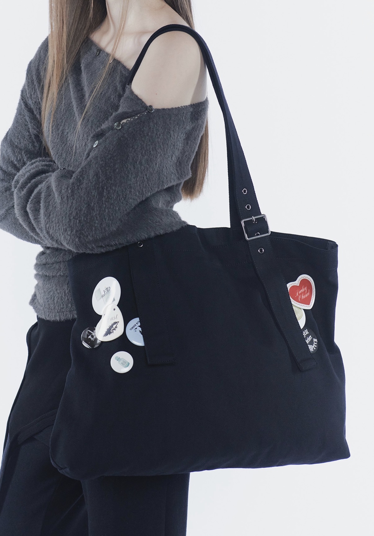 PAIN OR PLEASURE BELTED SHOULDER BAG black