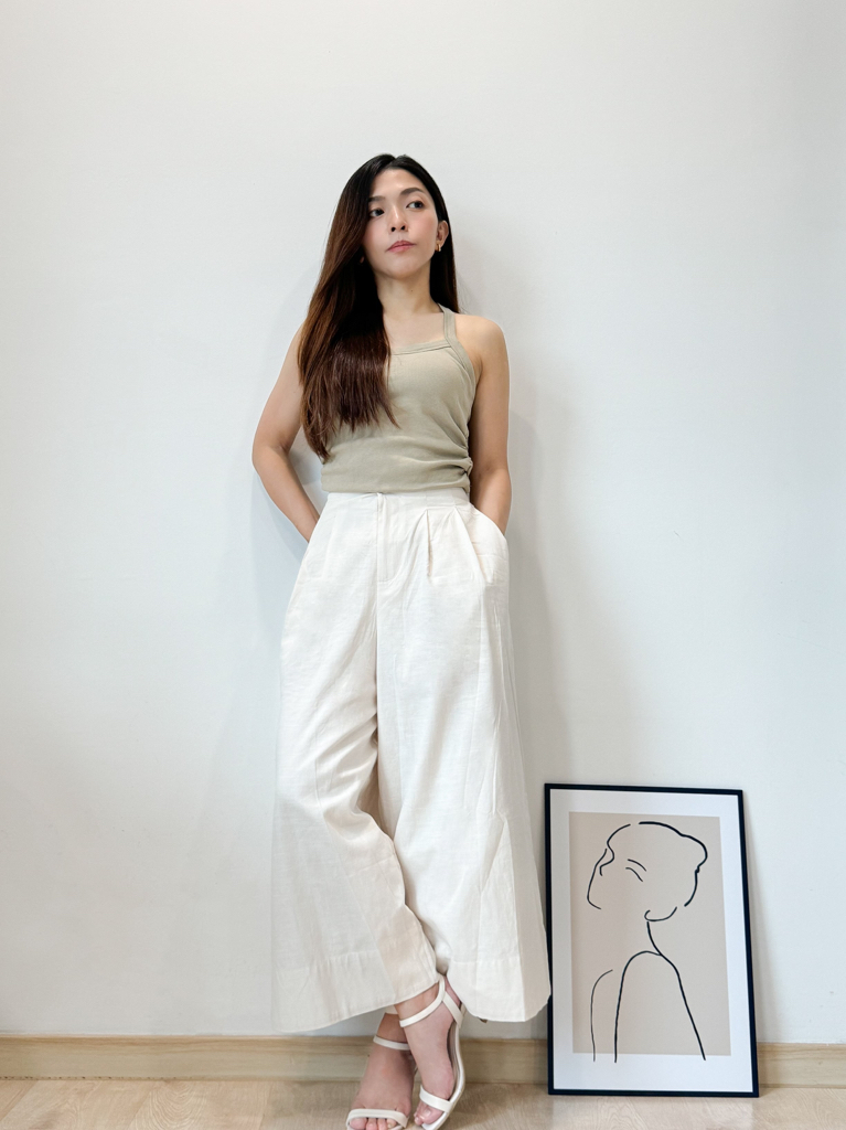 Halterneck Padded Tank Top挂脖自带胸垫小背心 ( 4 colour)