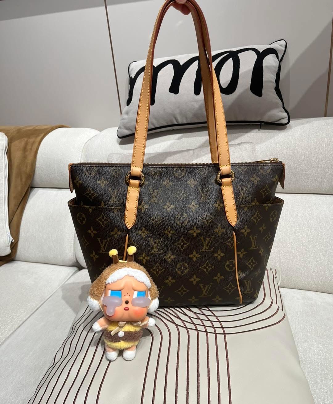 Lv totally pm tote bag 100%Authentic,98%new ✅dust bag