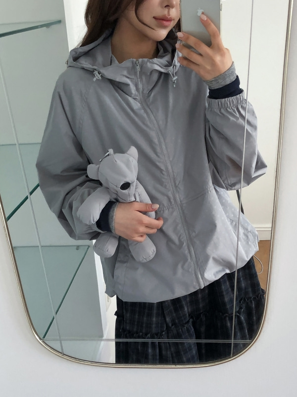 Who.A.U Packable WindBreaker