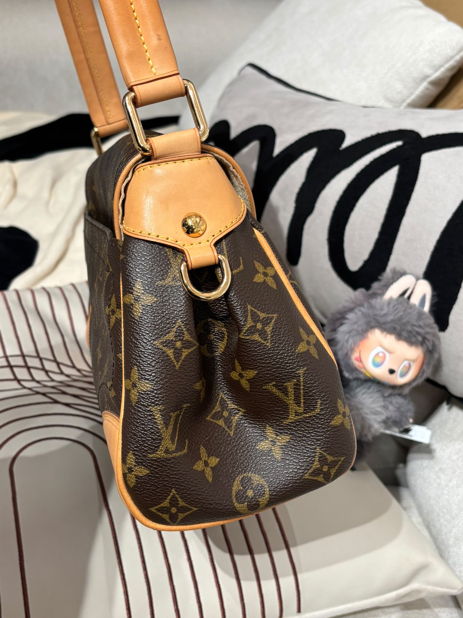 LV Beverly MM Monogram M40121 Hobo Bag 100%Authentic, 98%New ✅Dust bag 