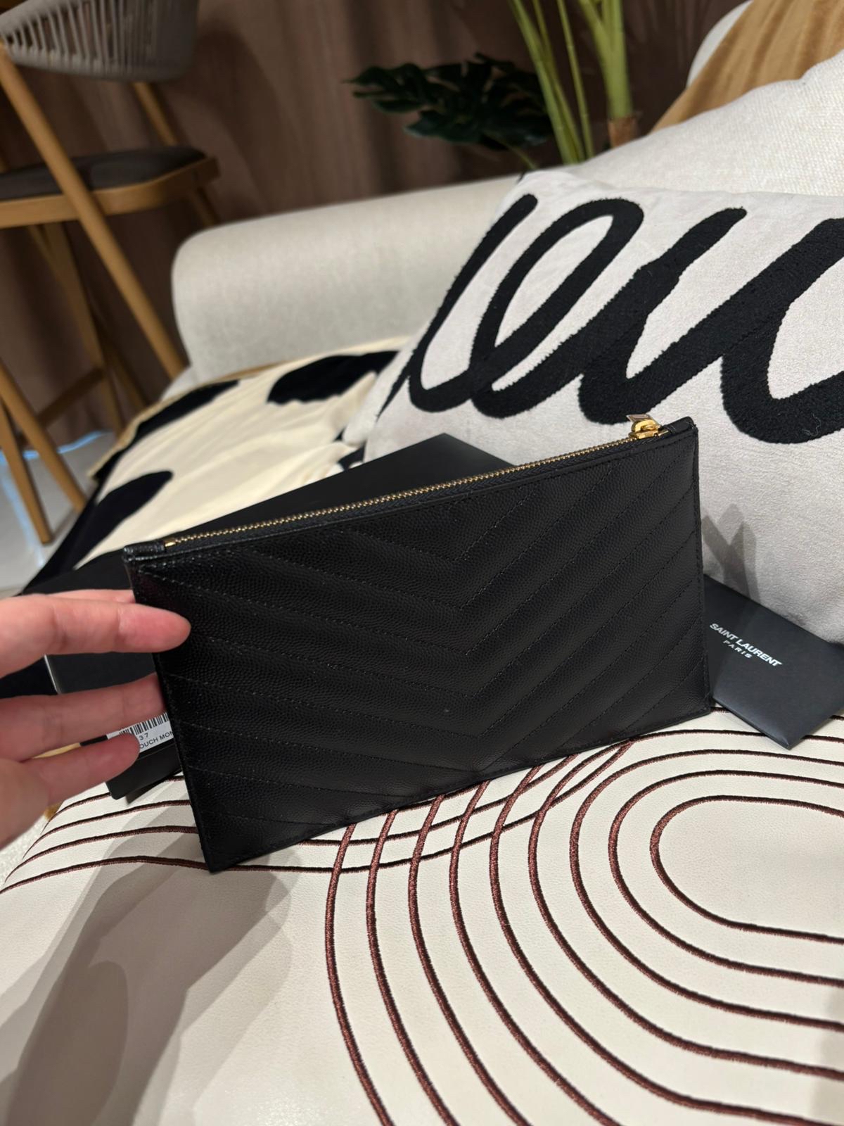 YSL long wallet clutch 荔枝牛皮 100%Authentic ,98%new✅dust bag  