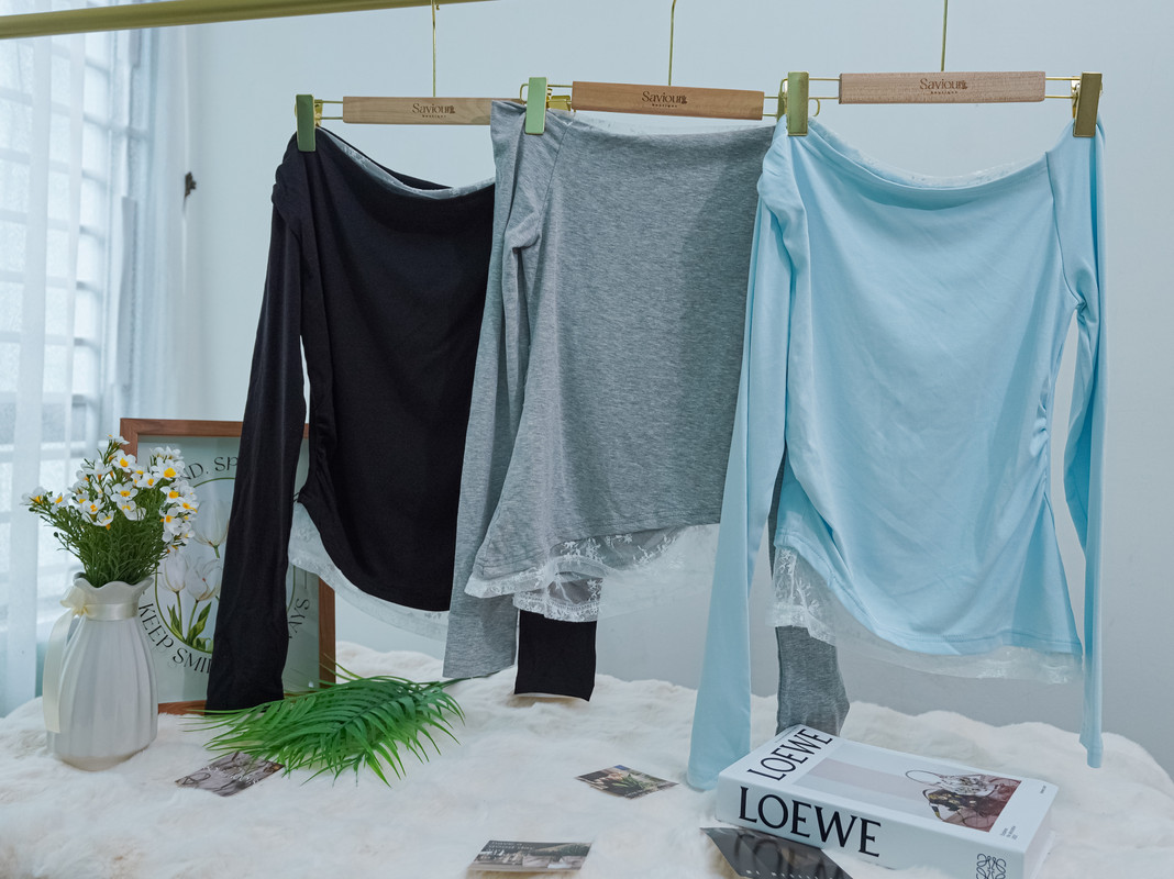 Off-Shoulder Lace Trim Fitted Top‖ 一字肩蕾丝拼接设计感长袖上衣 KR013735