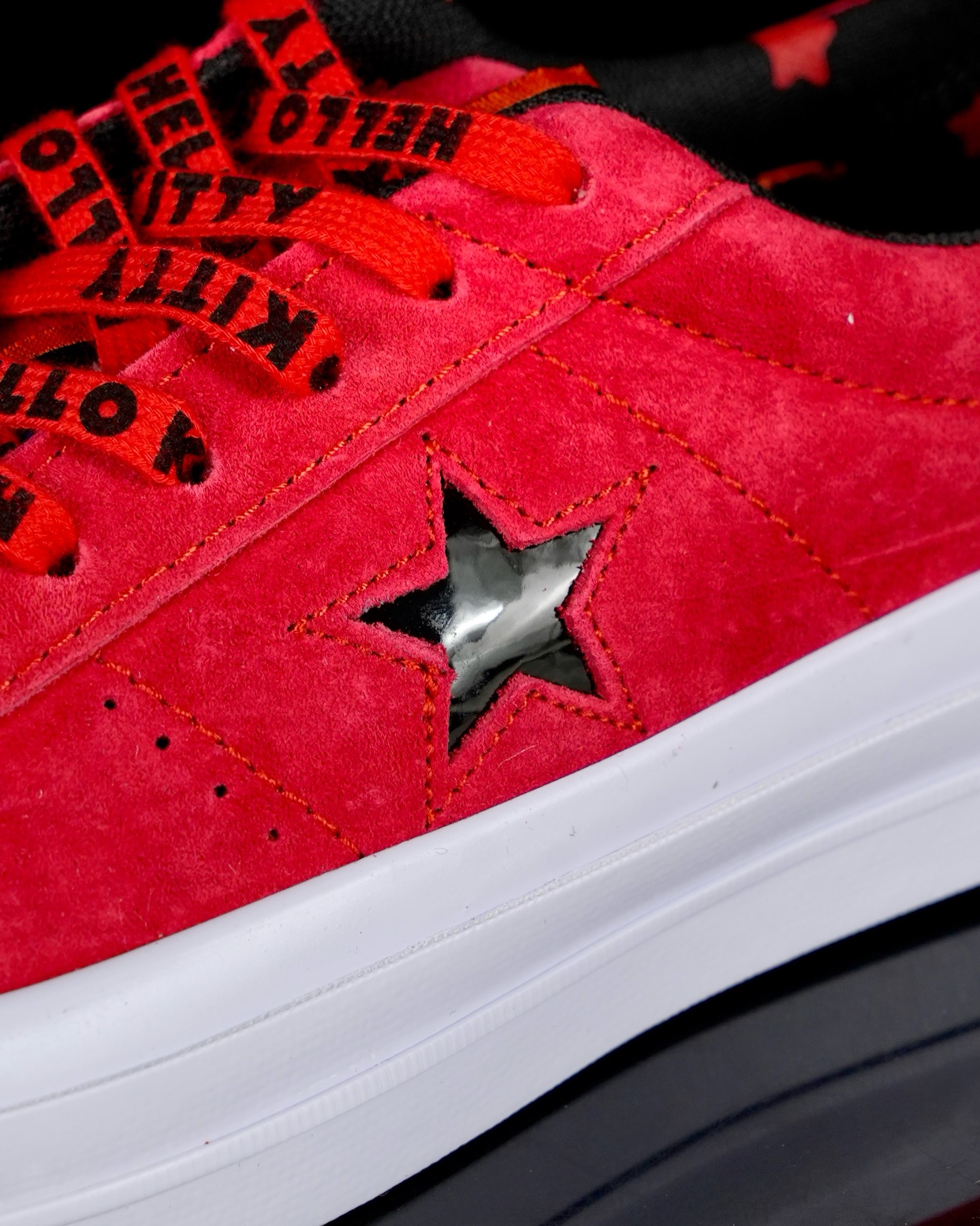 Converse One StarOx Hello Kitty 163905C