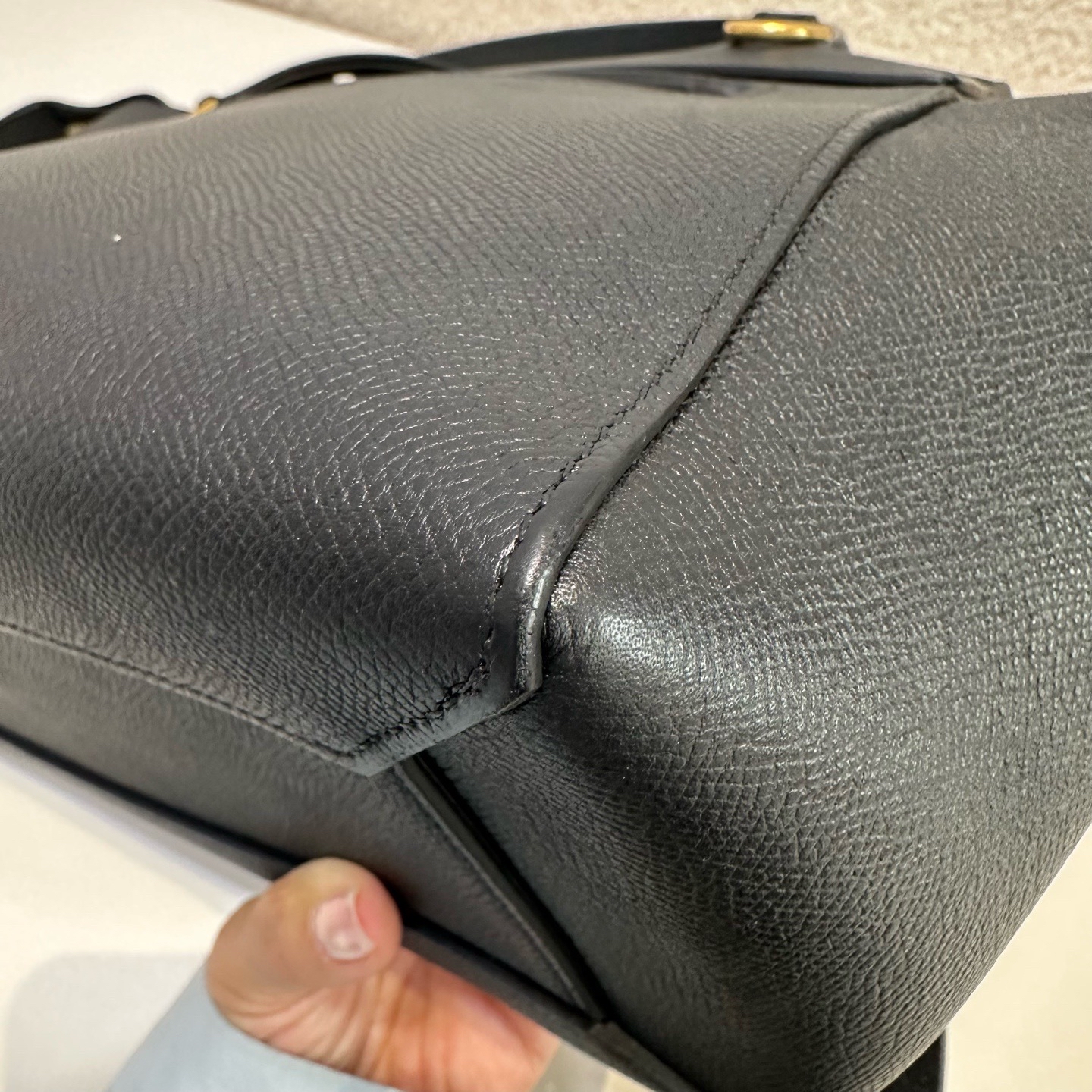 【預訂貨品】Celine Micro 黑色牛皮鯰魚包