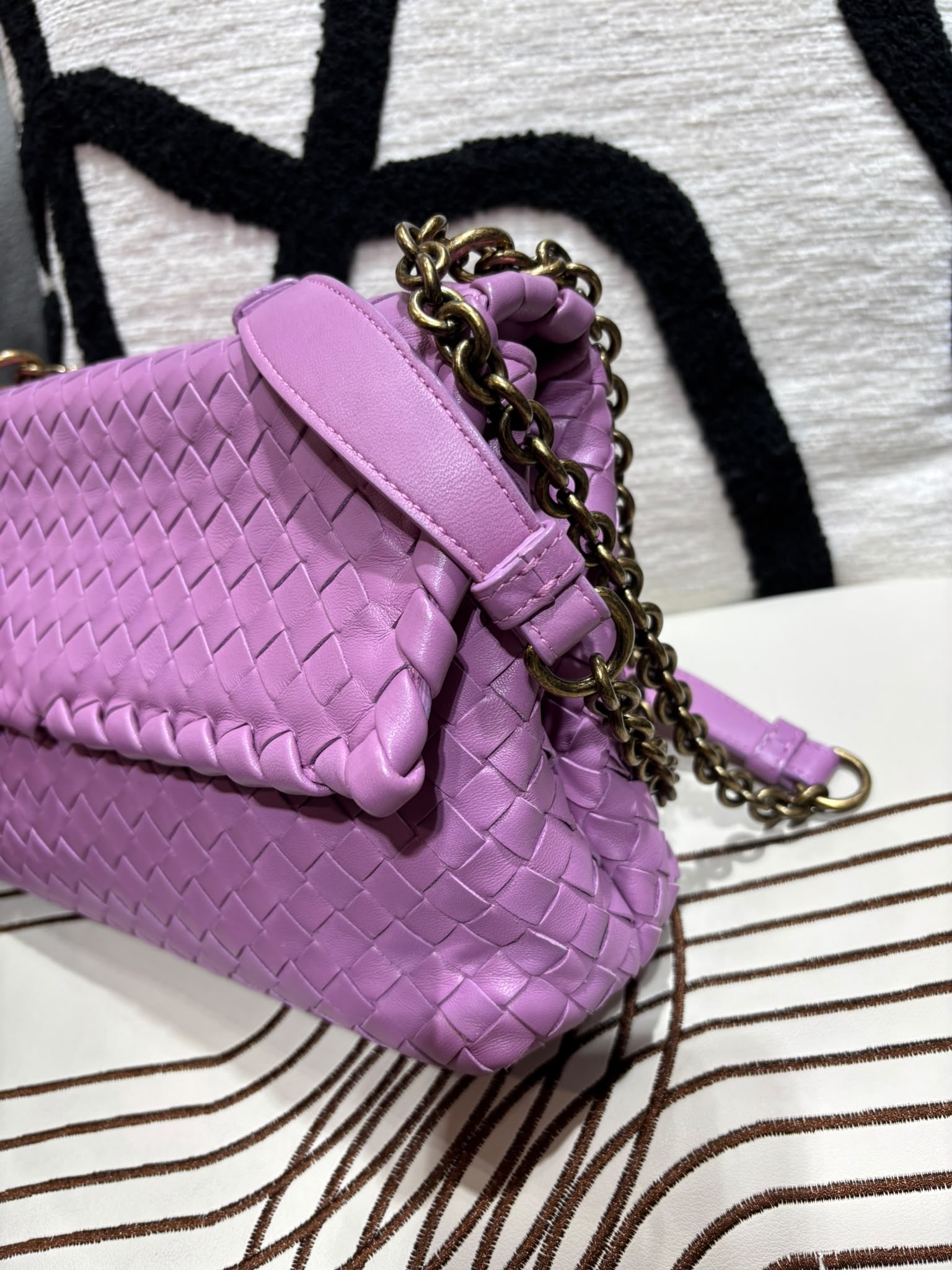 Bottega Veneta BV Pinkish Purple Lambskin Intrecciato Olimpia Shoulder Bag  100%Authentic, 98%New ✅Dust bag