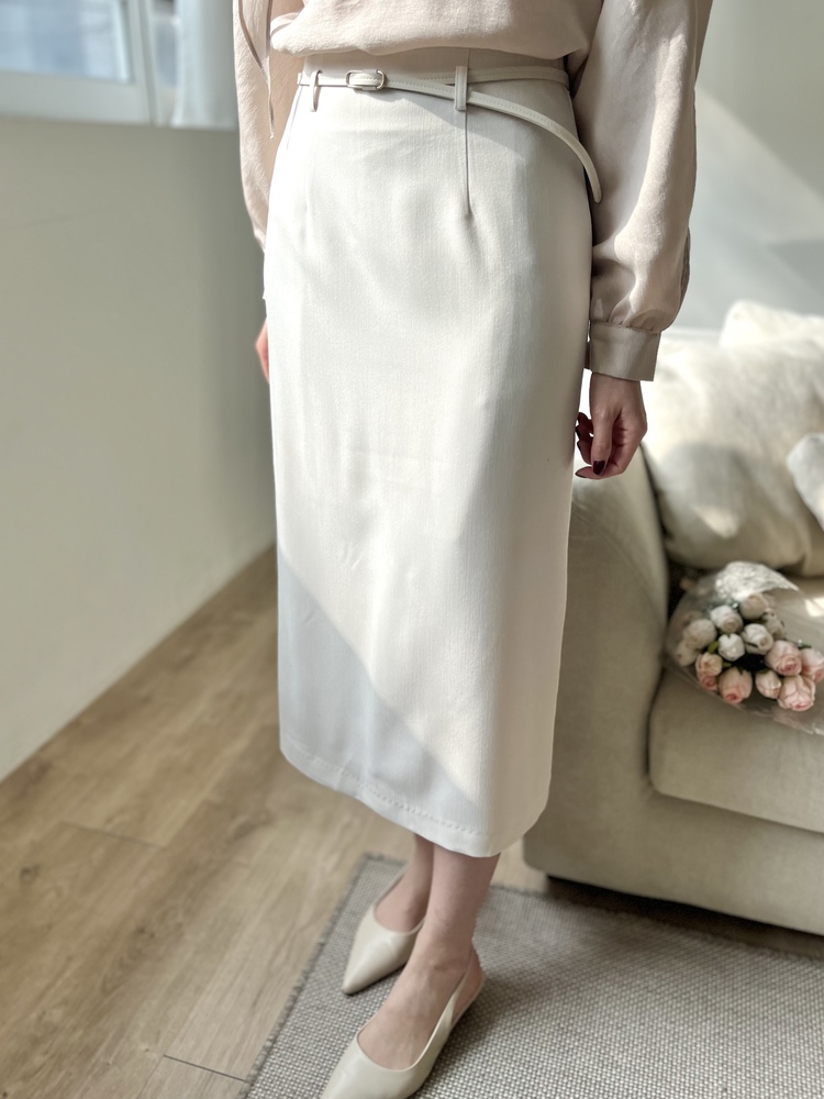 Atelier Belted Skirt (Ivory)
