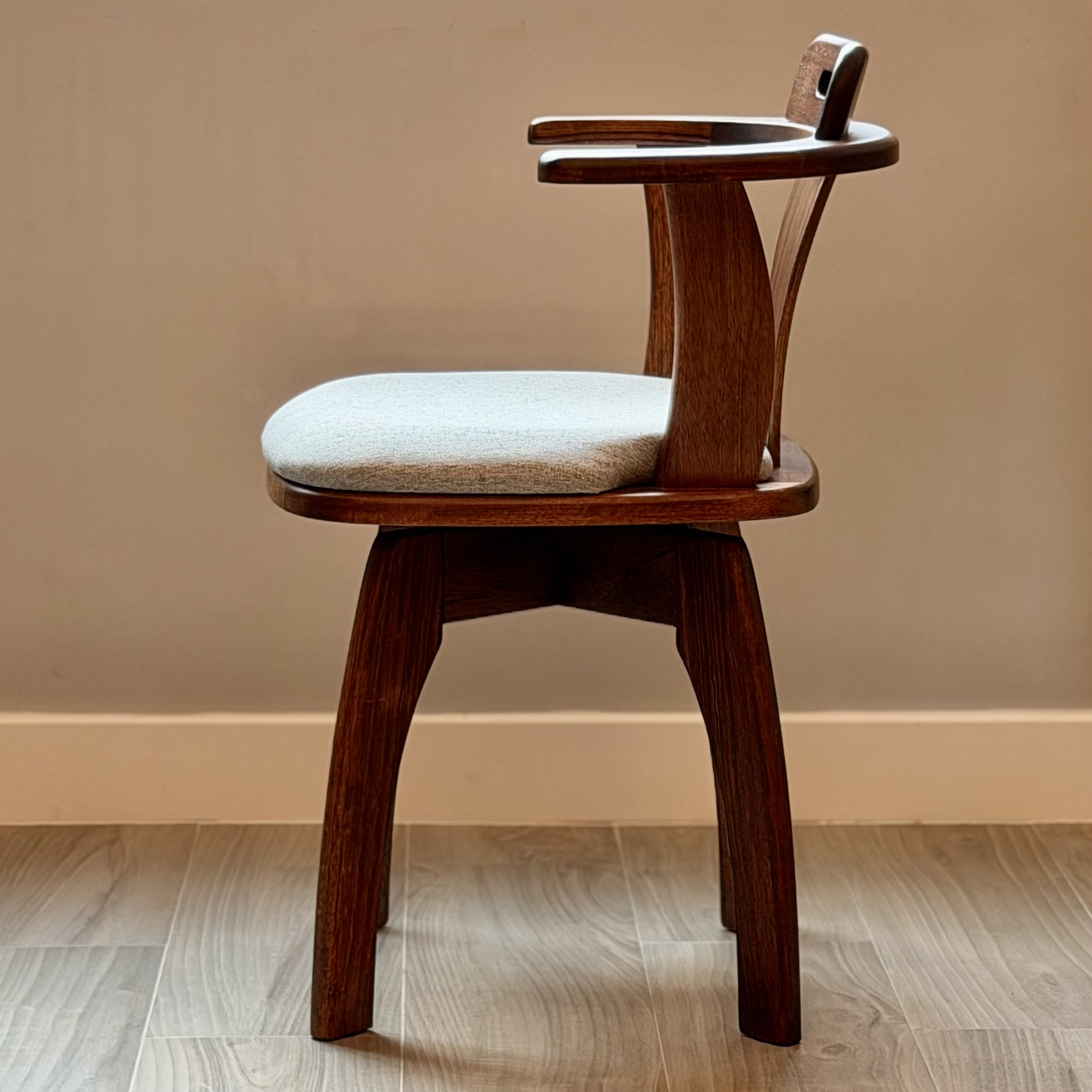 新品推介 COUNTRY  Swivel Chair