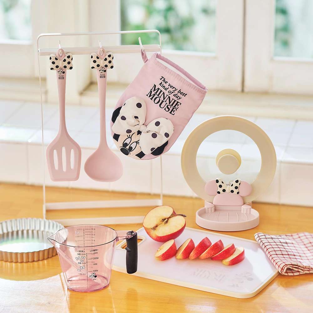 🎀【預訂】Minnie's Kitchen Pink Cutting Board