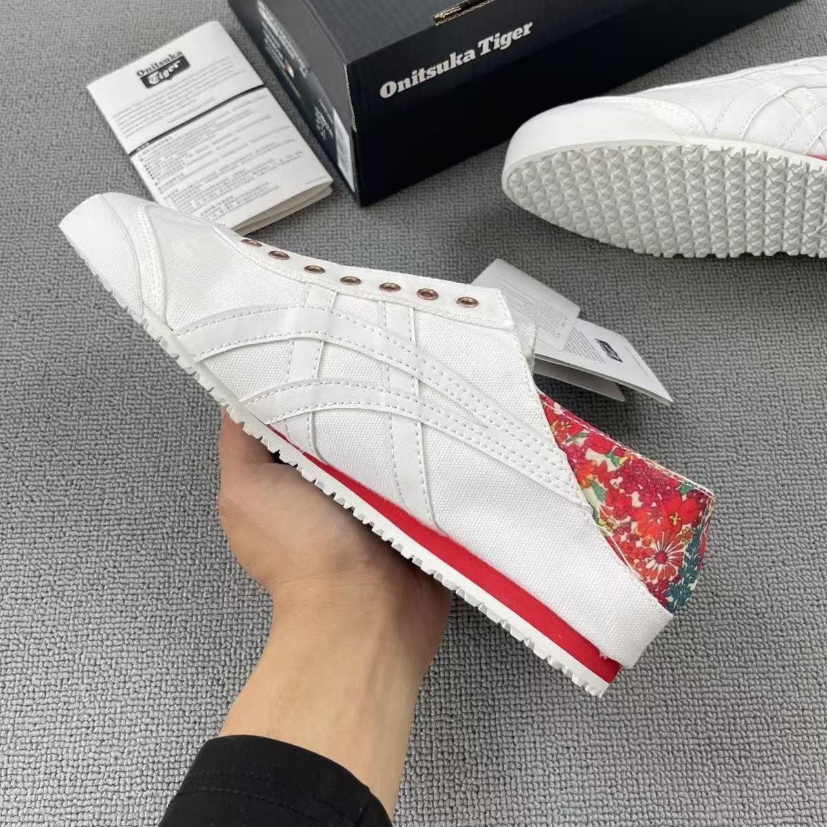 0908 Onitsuka Tiger Mexico 66 PARATY Sneakers 運動鞋 10月尾