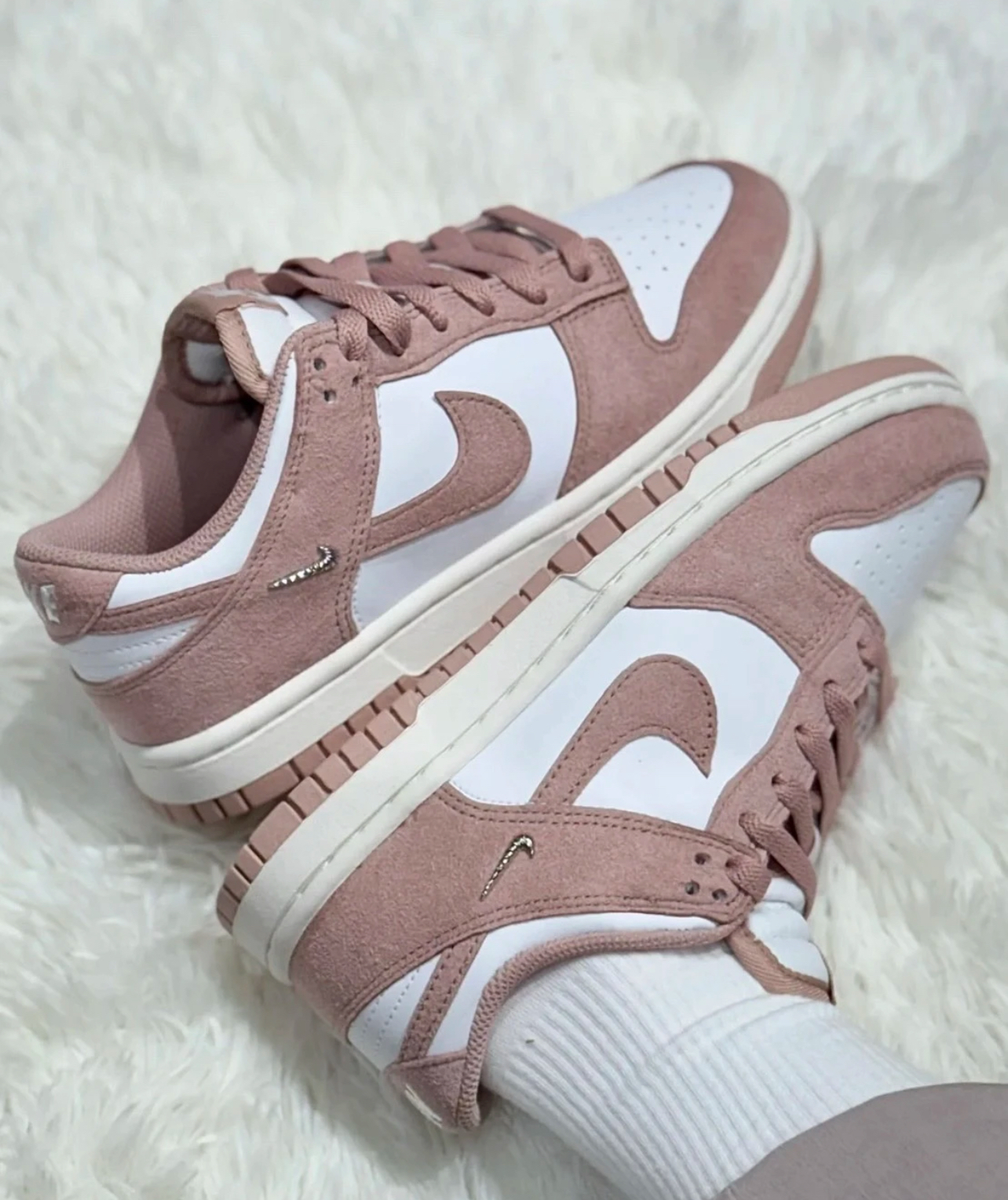IB4417-102 Nike Dunk Low Rose Whisper Gold Mini Swoosh IB4417-102