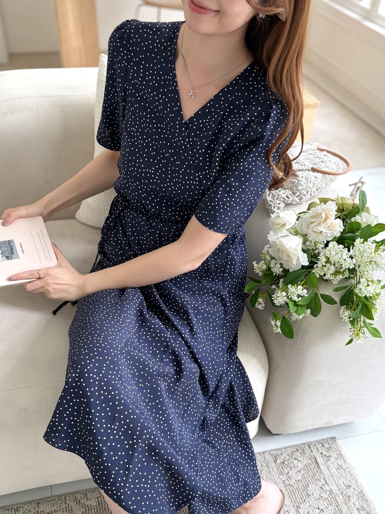 [限量!!] Isa Dotted Wrap Dress