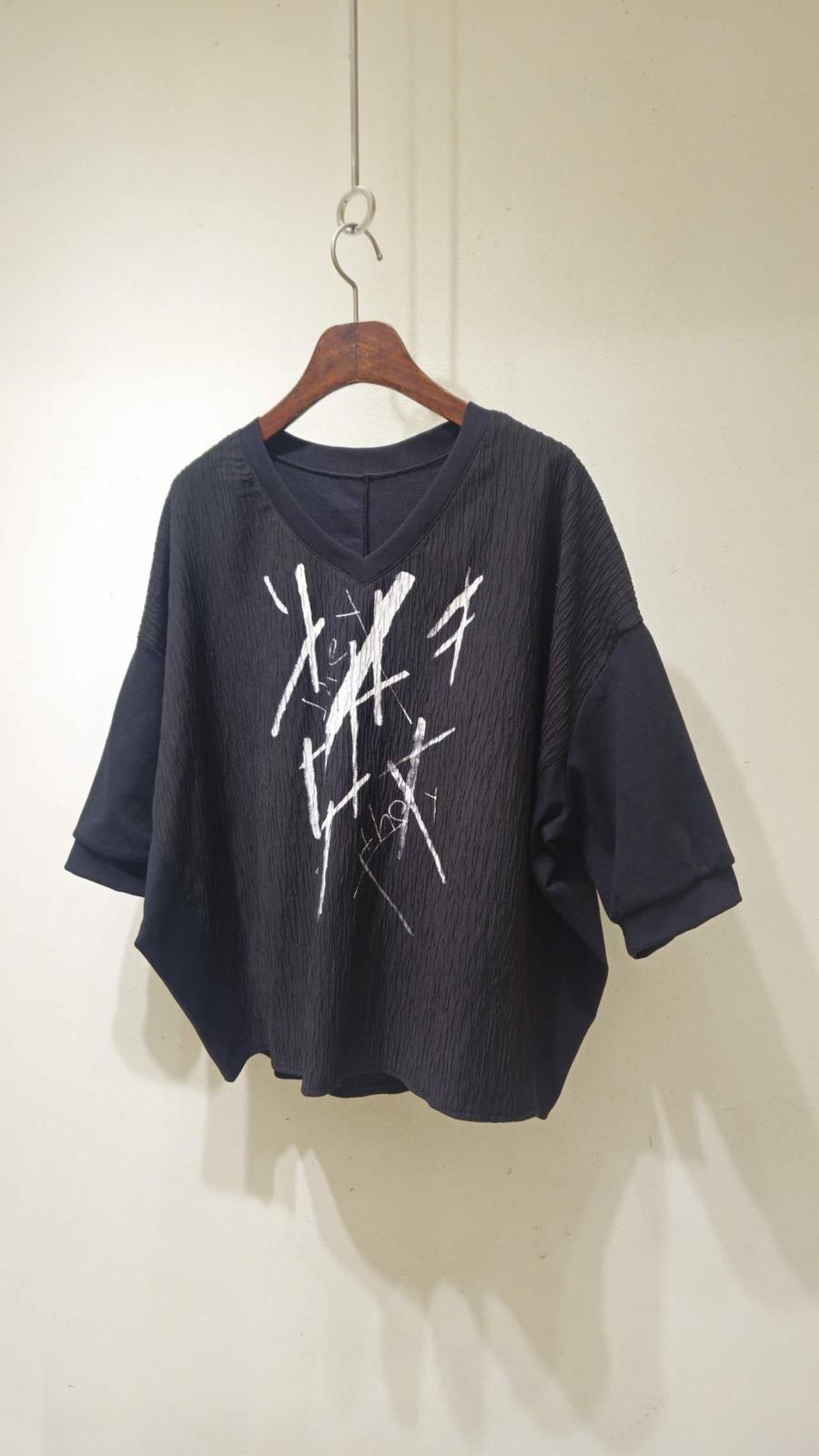 韓國V領英文字衫 M513 03no11240