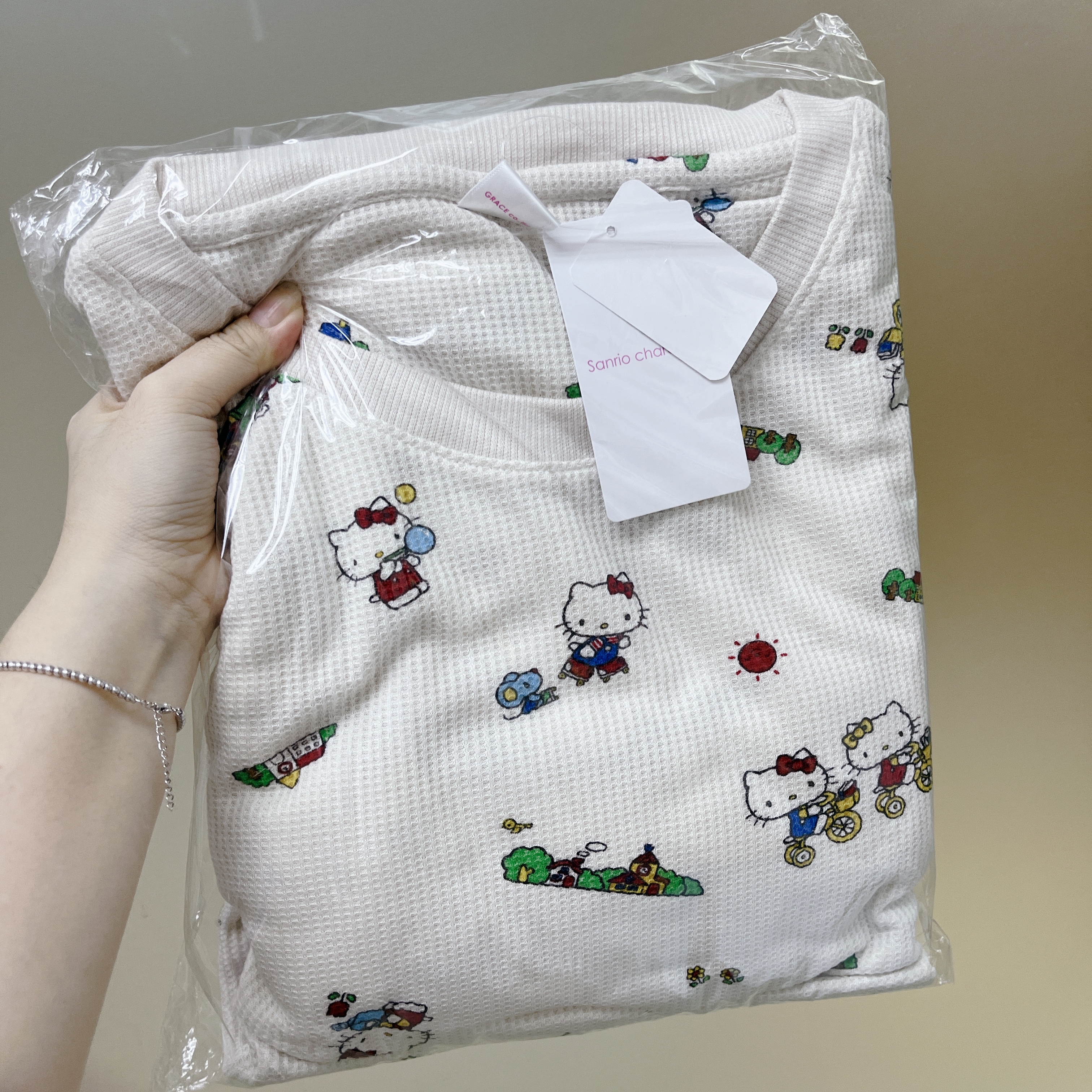 日本預訂📍日本Hello Kitty可愛圖案柔軟睡衣套裝 不包郵