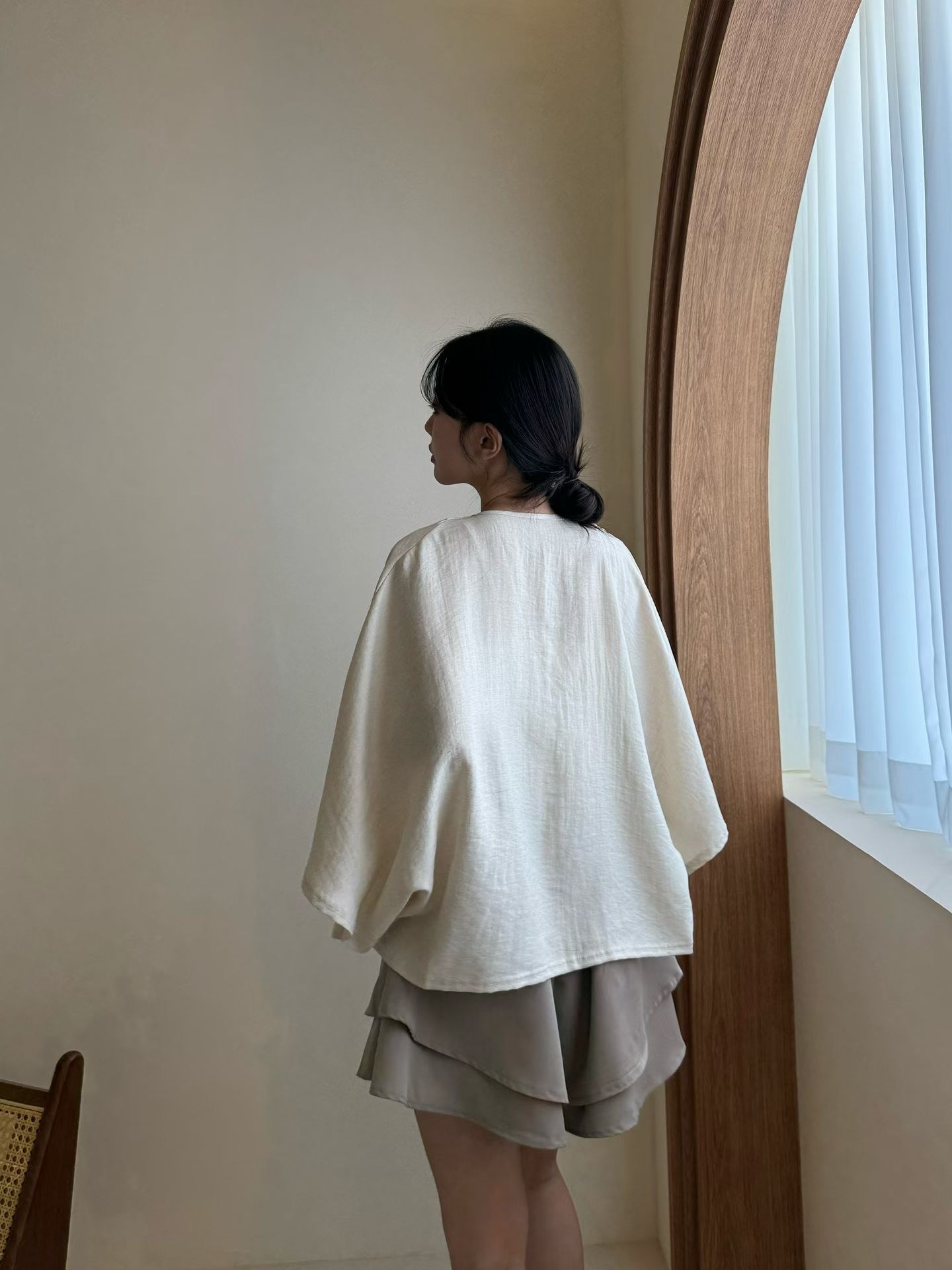 M9 V領開胸薄外套