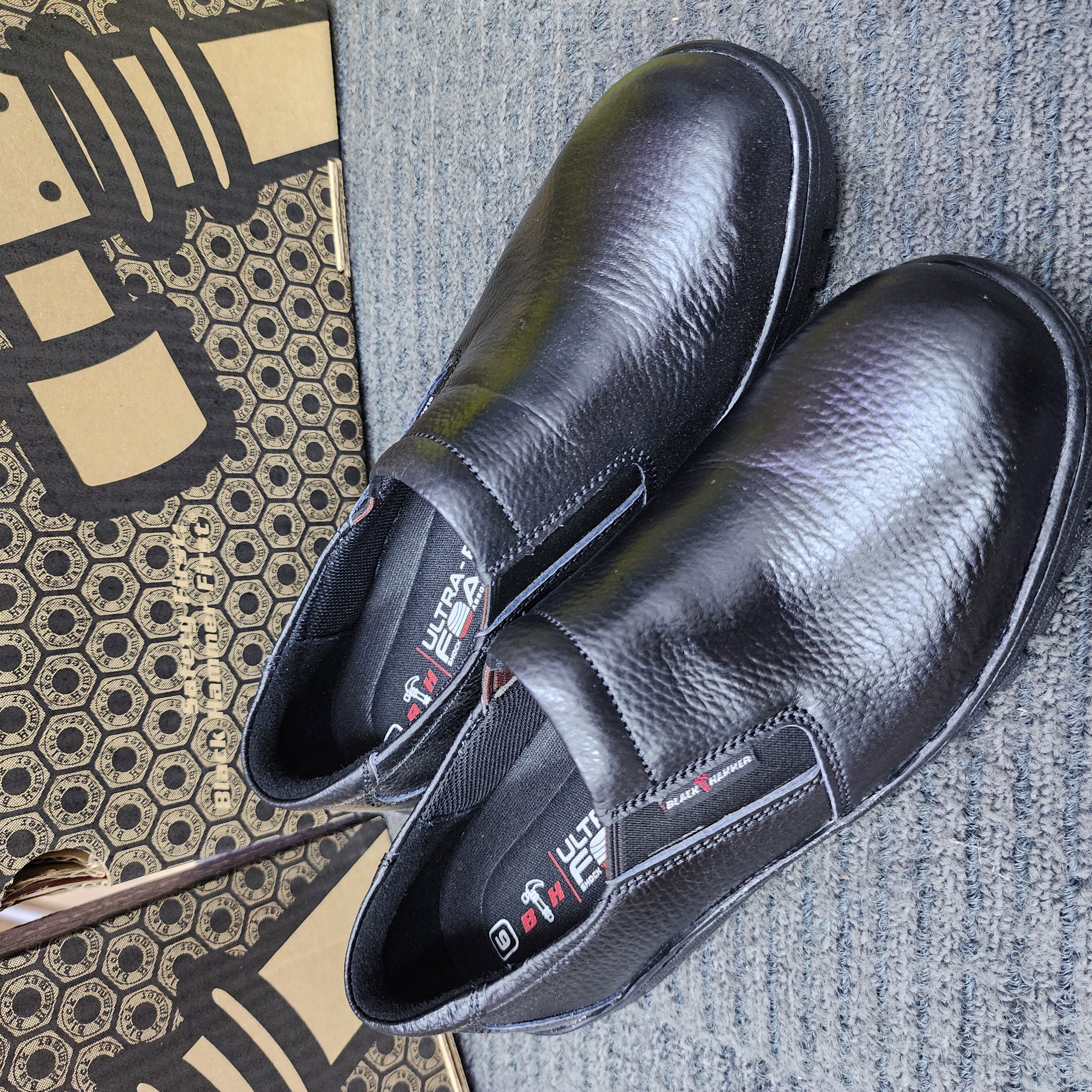 Black Hammer 2000 Series Low cut Slip on Safety Shoes BH 2335 Kasut Keselamatan