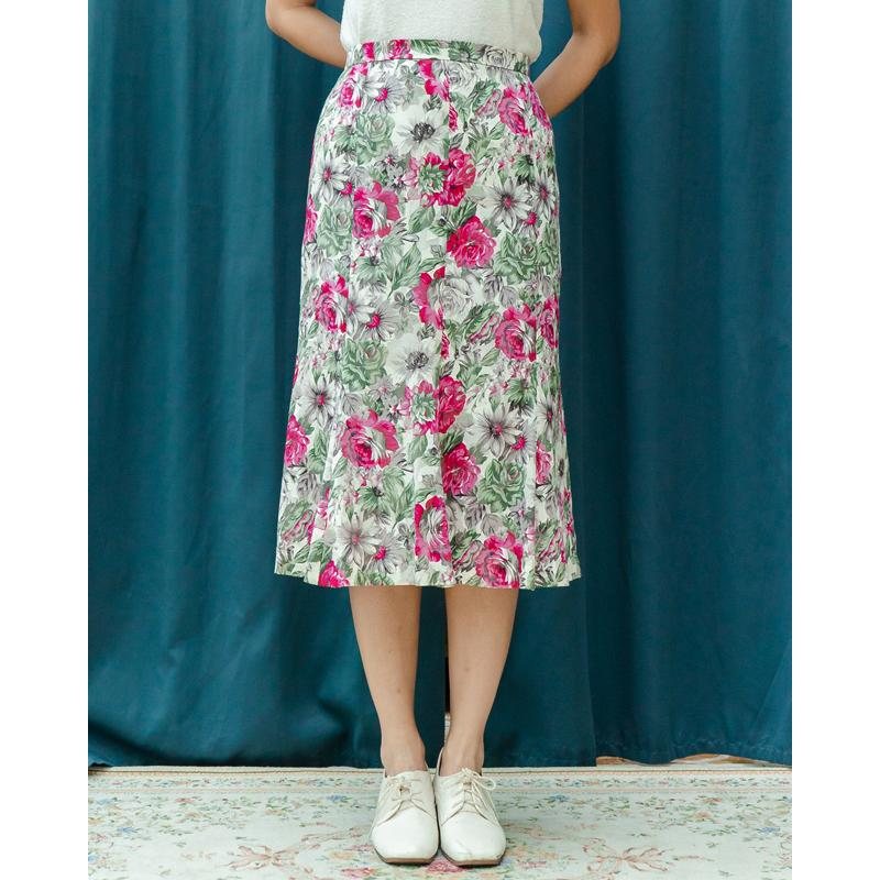 Vintage Made in Japan 100% Cotton Romantic Floral Bottom Flare /Mermaid Skirt - Waist 28~32" (MT1606-07)
