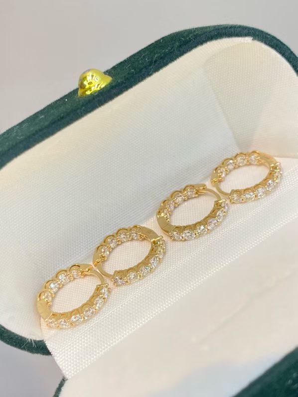 18K Diamond Earrings 