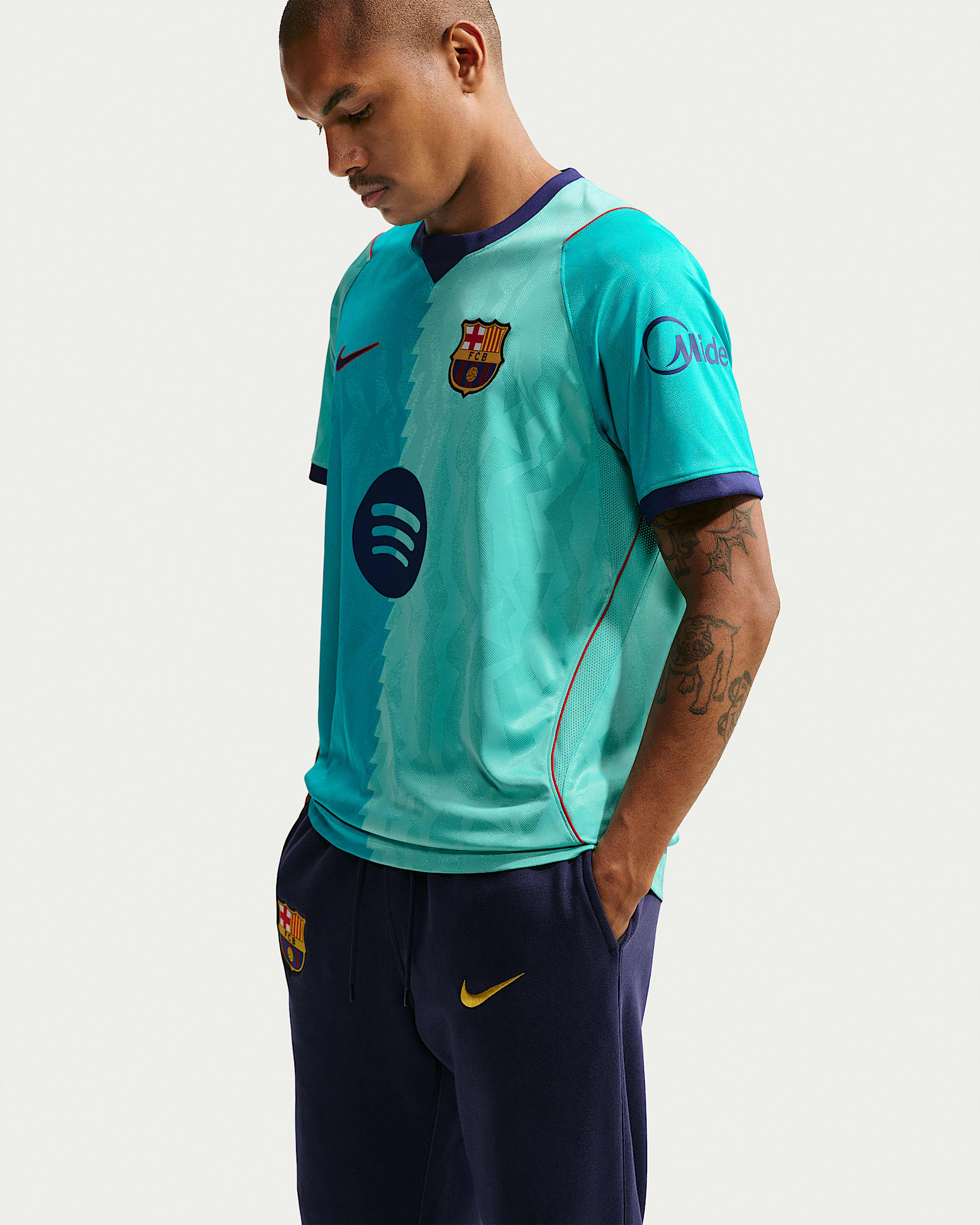 重溫經典設計 Nike Barcelona 巴塞羅拿 2026-27 三客球迷版球衣 (可加印字章) II6652
