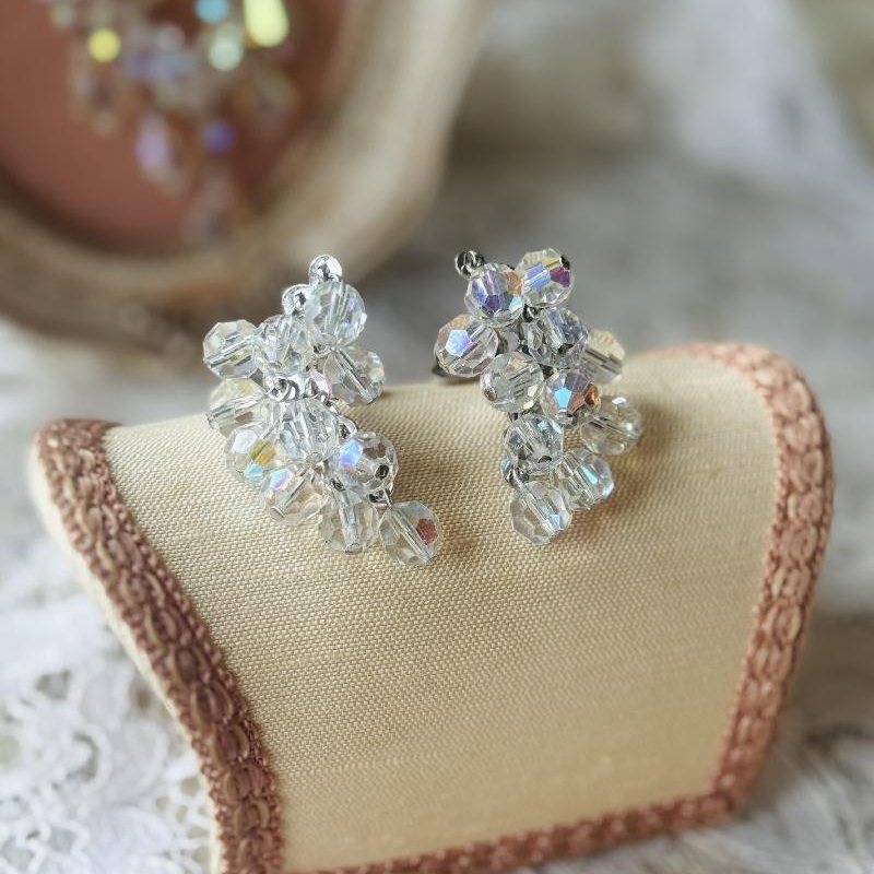 Vintage 1960s Crystal Cha-Cha Dangle Clip Earrings (MT2202)