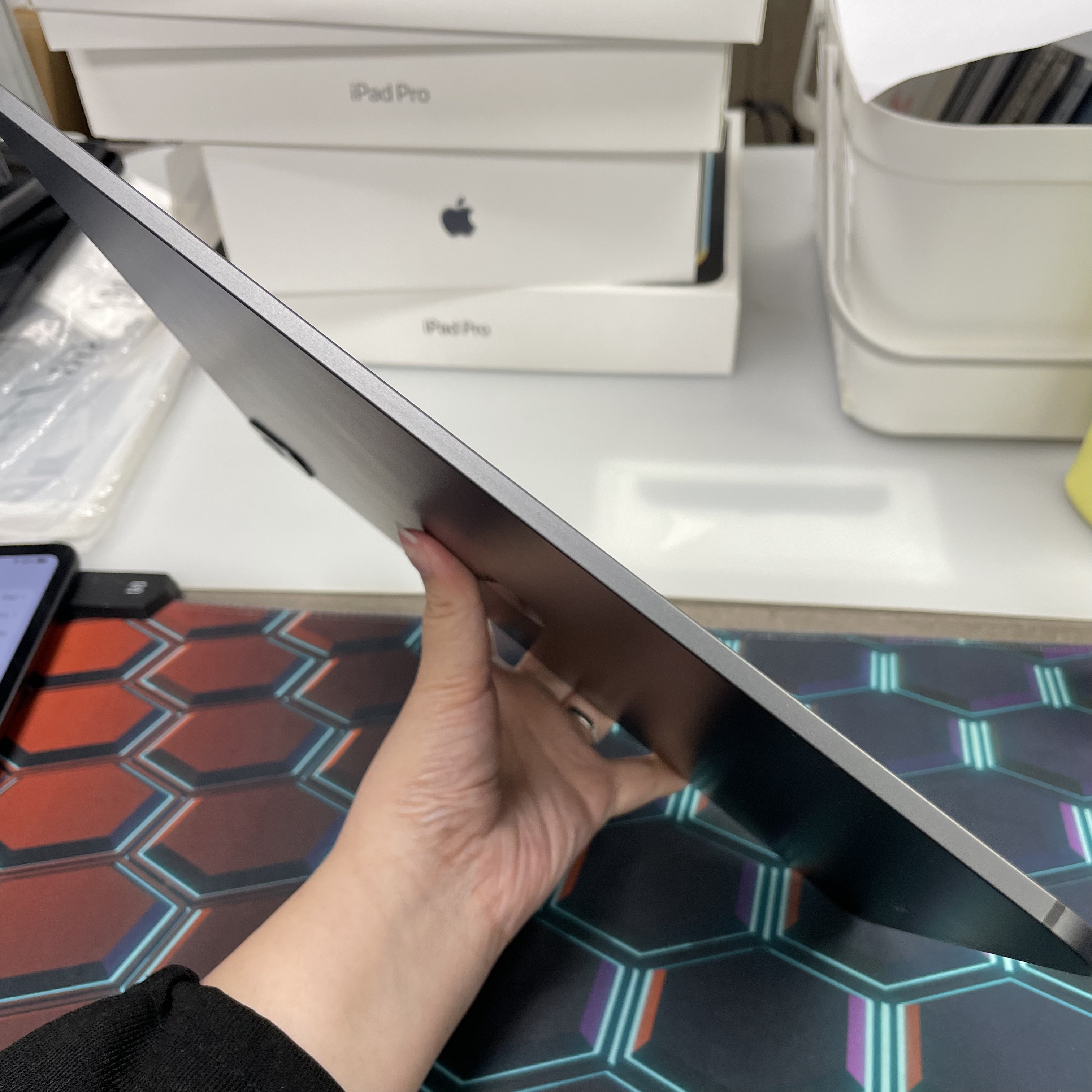 *7768100 iPad Pro 8 13吋 M5 未使用品 256GB 5G版 黑色 black