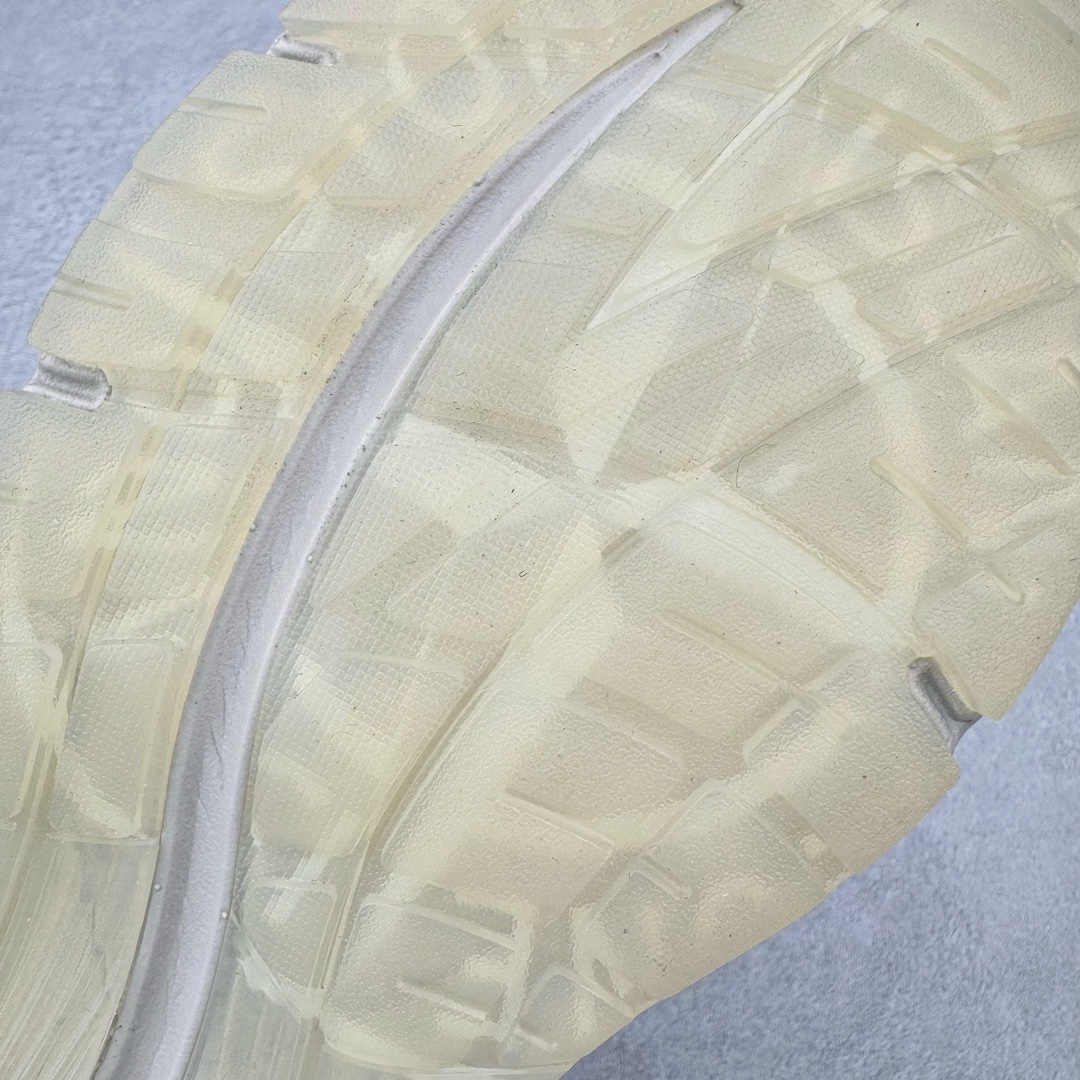 Stone Island x New Balance 991V2 U991SD2