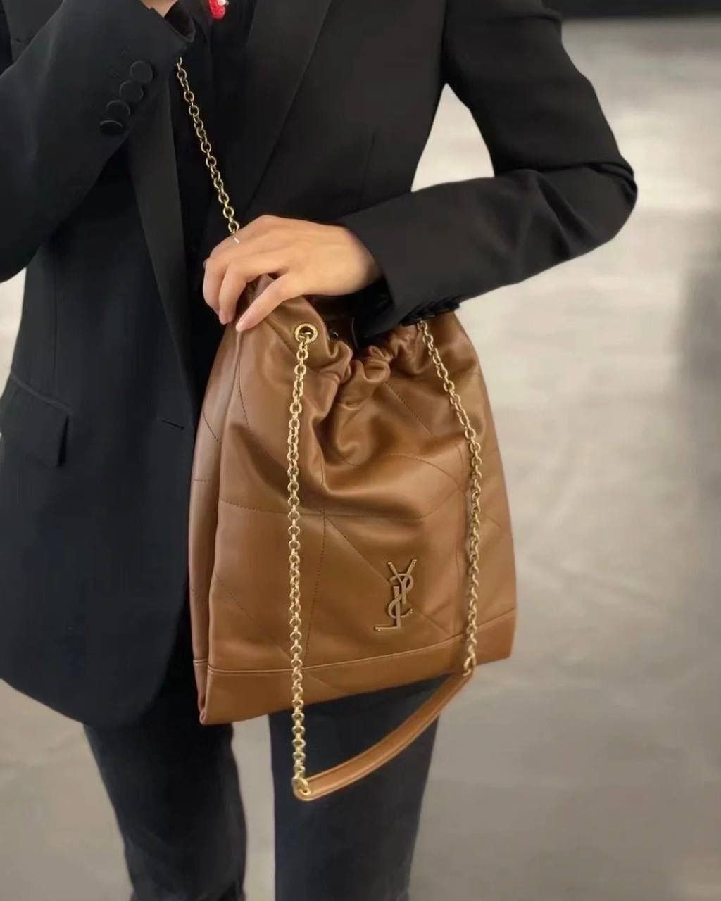 圣罗兰 Icare Maxi 绗缝羊皮革购物袋