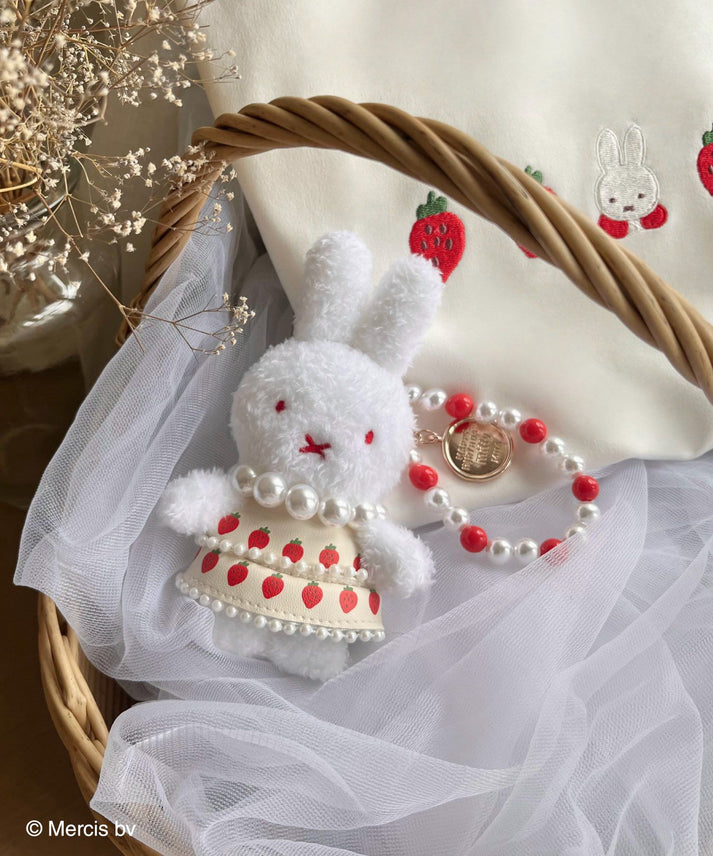 新貨到店 [日本直送] Miia x Miffy聯乘原宿限定 生日蛋糕掛件 last three
