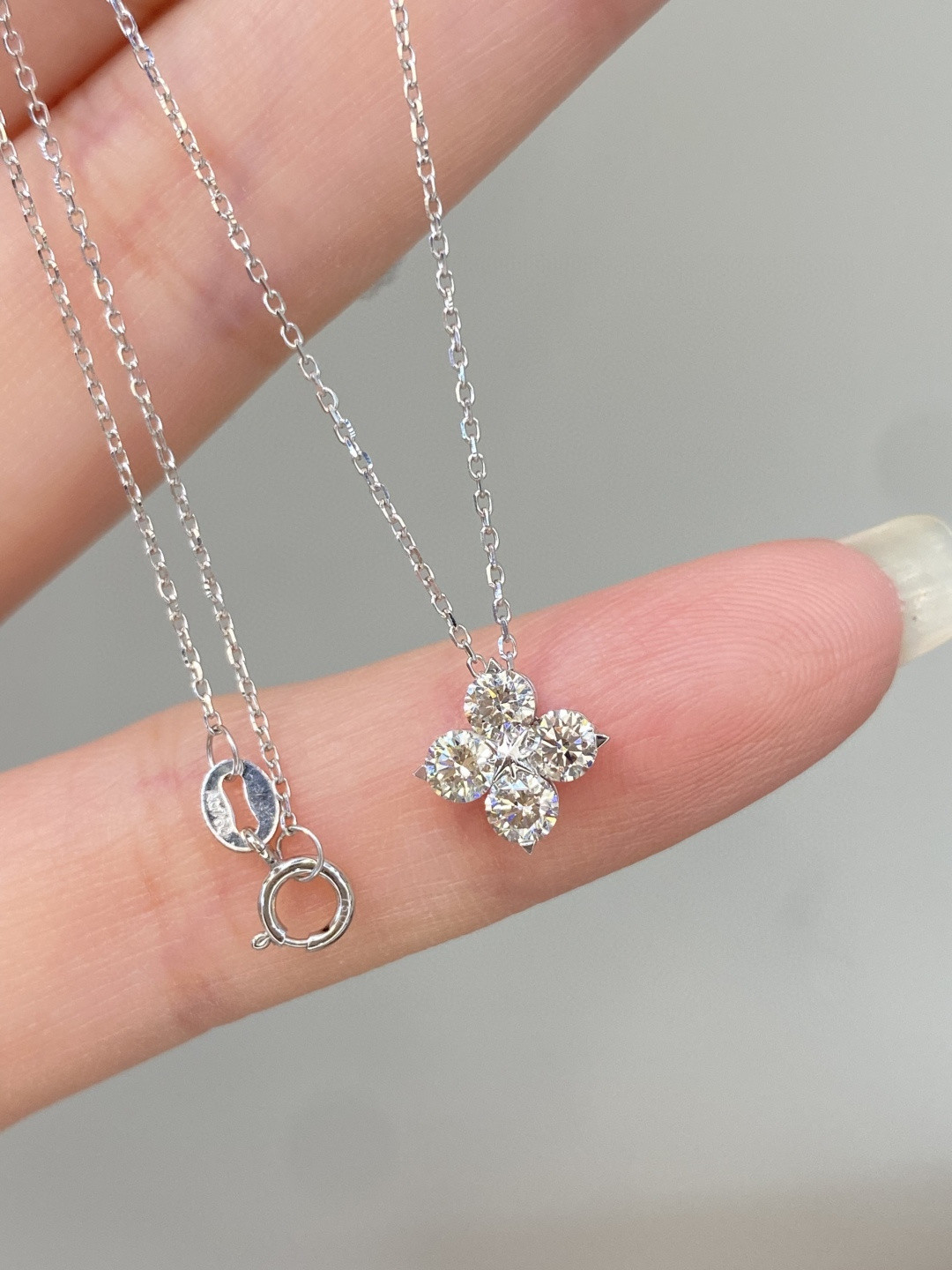 18K Diamond Necklace 