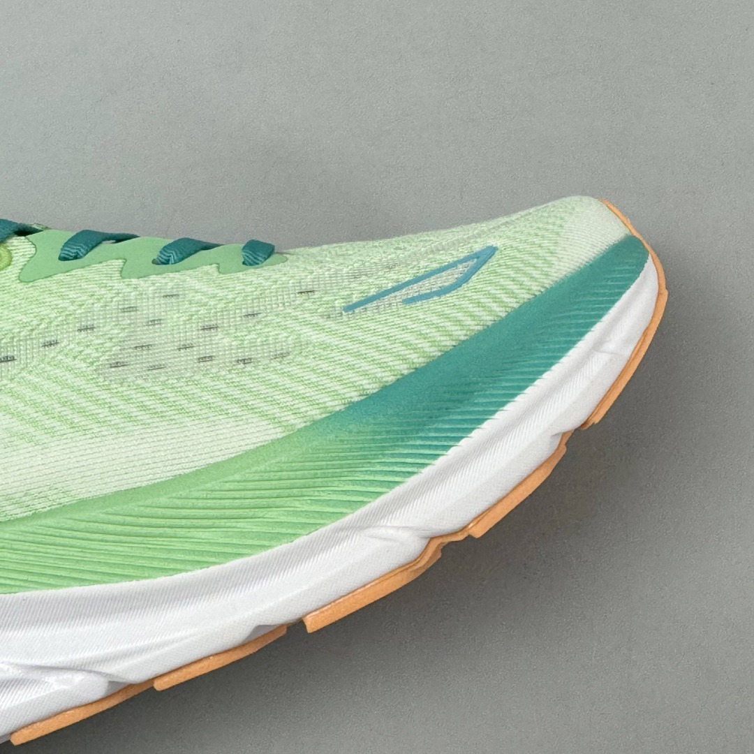 HOKA ONE ONE Clifton 9