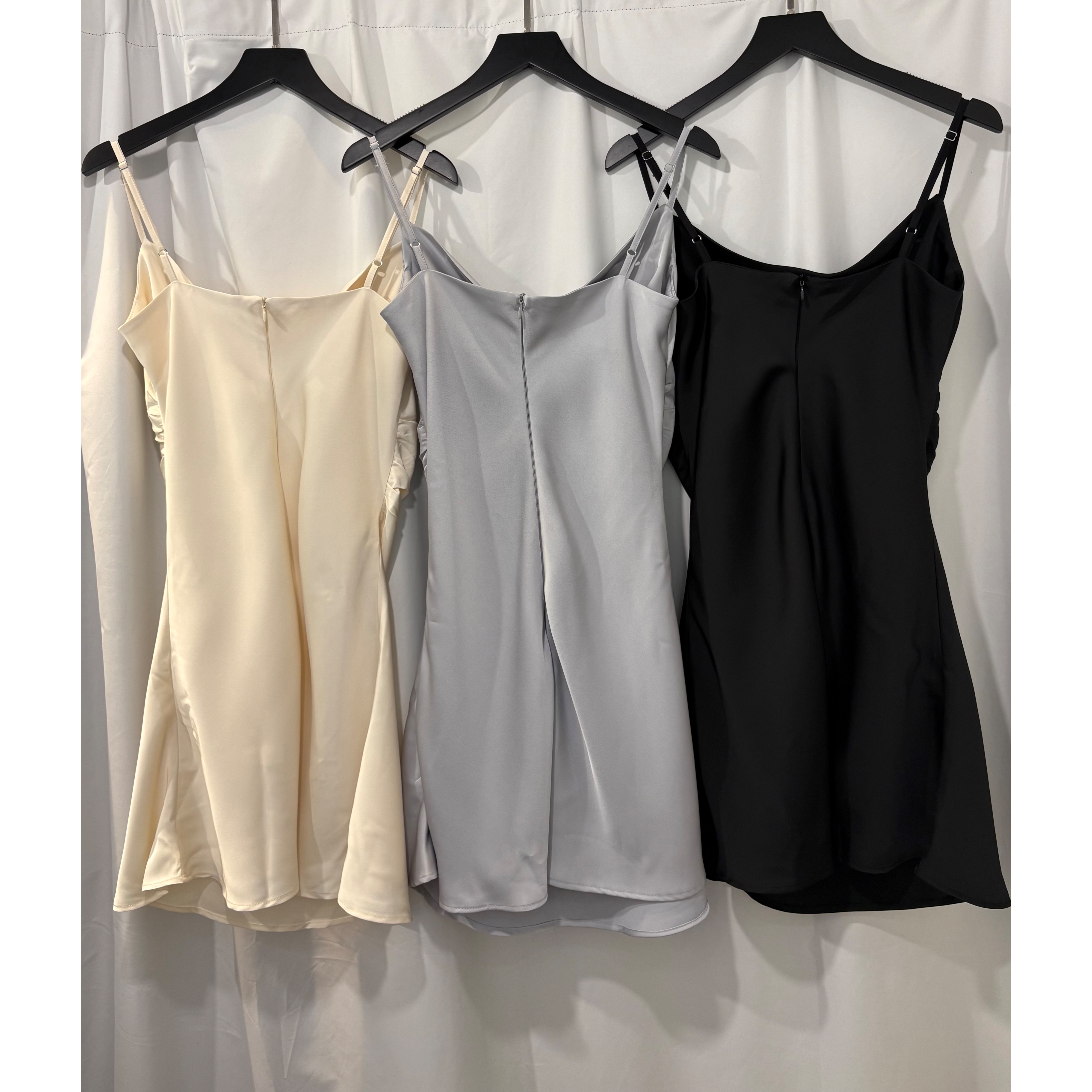 新品價6月23截🤍2606K《SATIN COWL NECK OPS》
