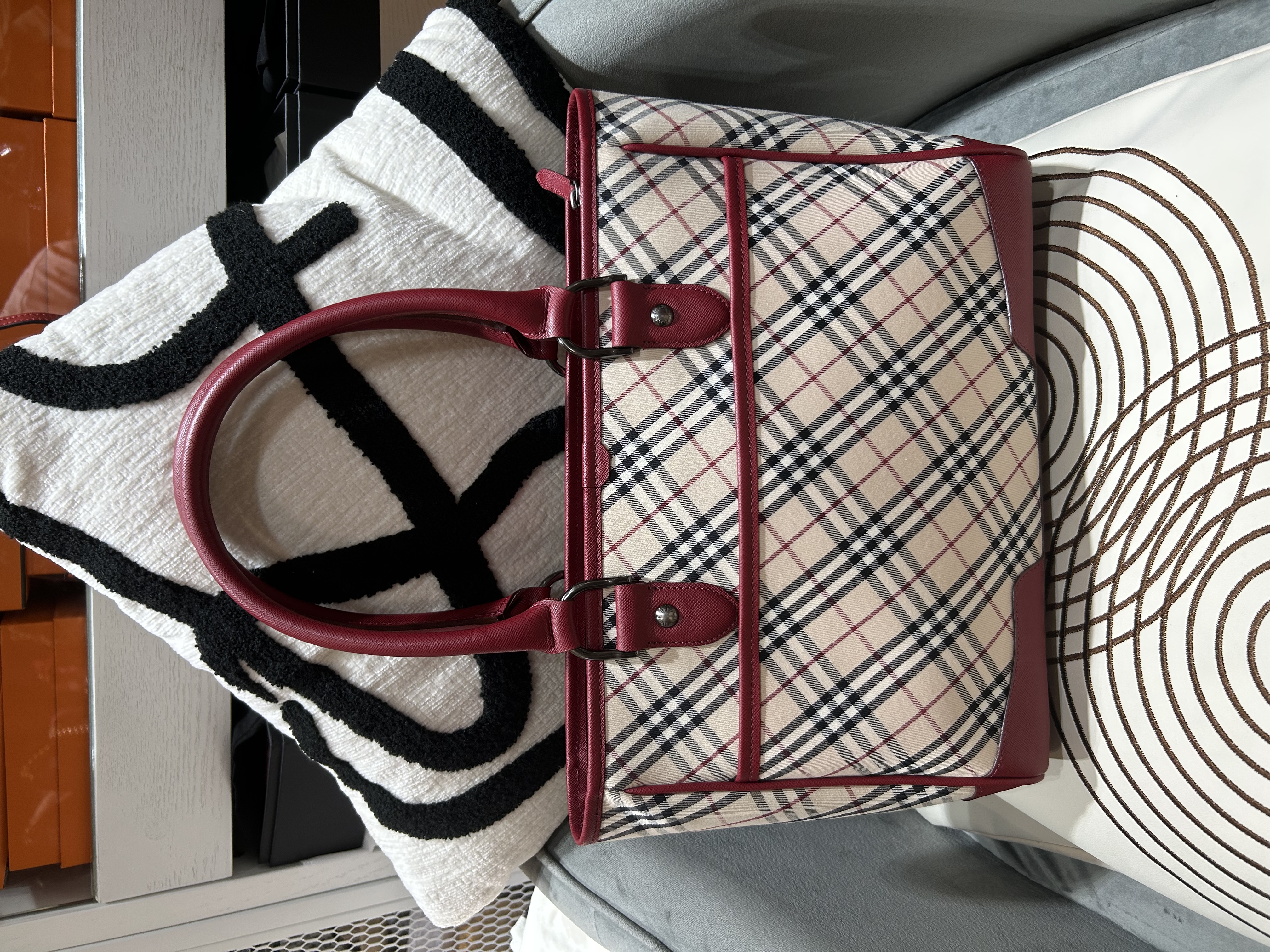 未使用品 Burberry shoulder bag 100%Authentic ,unused 未使用品 ✅tap ✅dust bag  