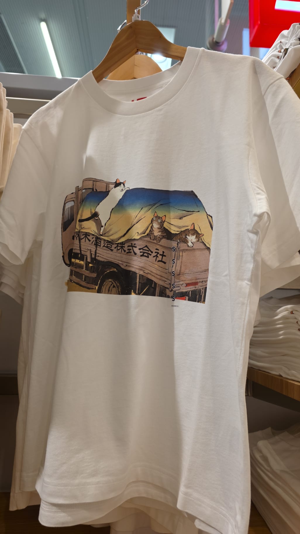 uniqlo京都限定tee