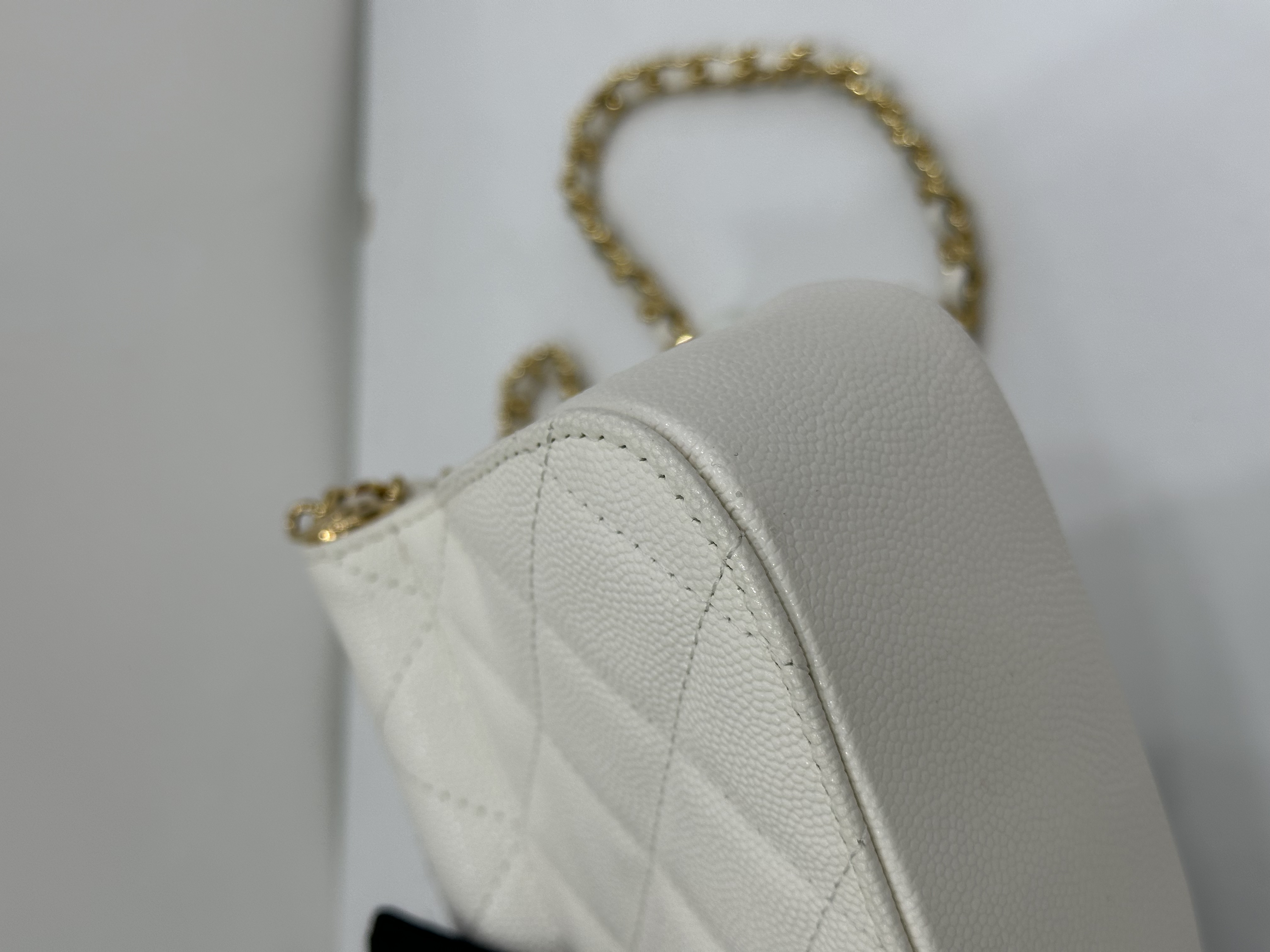 直播貨品 |  [1個-$100 2個-$300］GG09