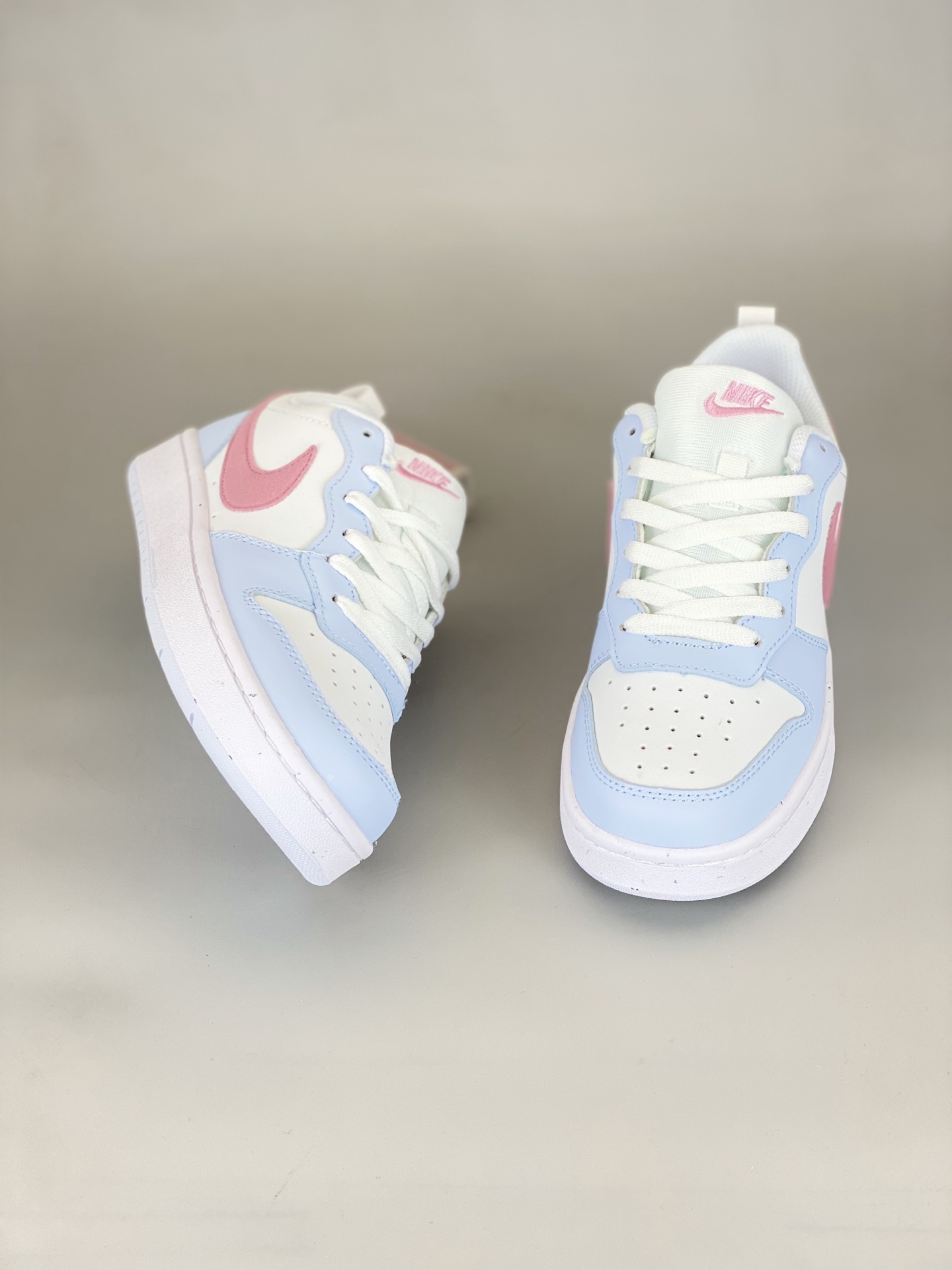 Nike Court Borough Low