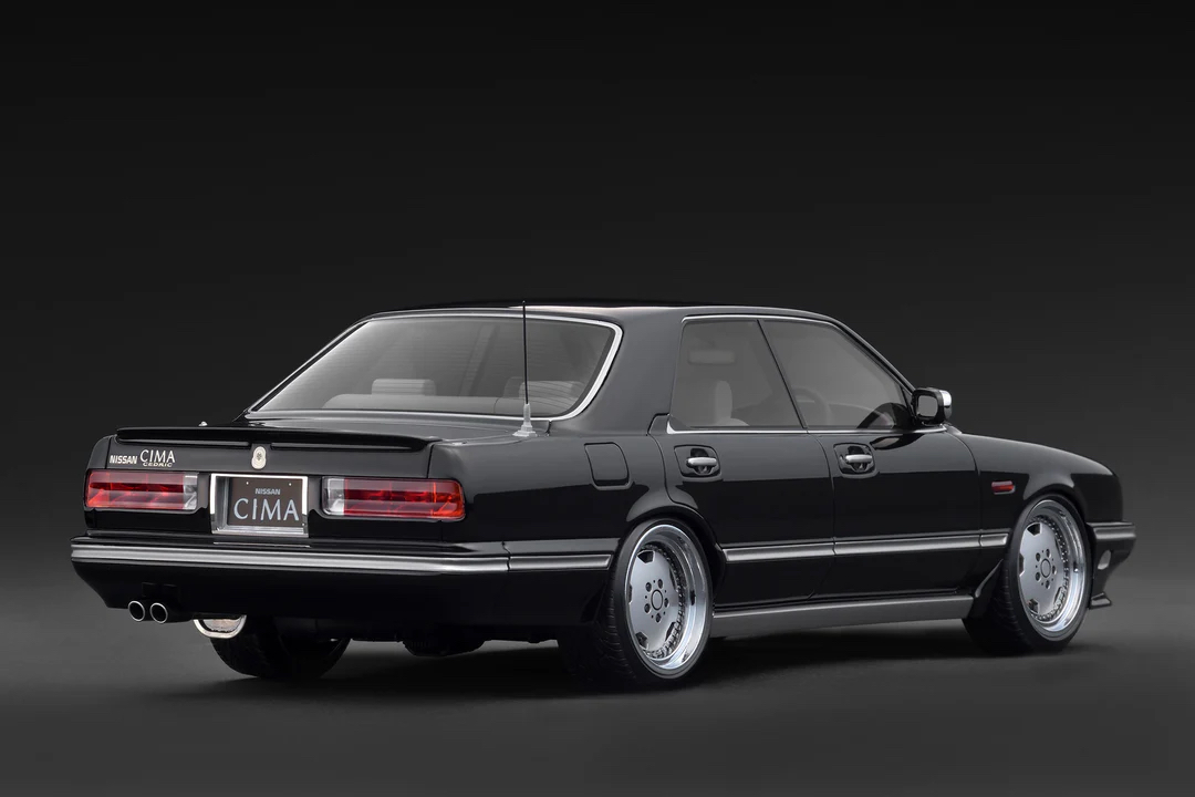 PRE-ORDER (Deposit) IG3904 NISSAN CEDRIC CIMA (Y31) Black